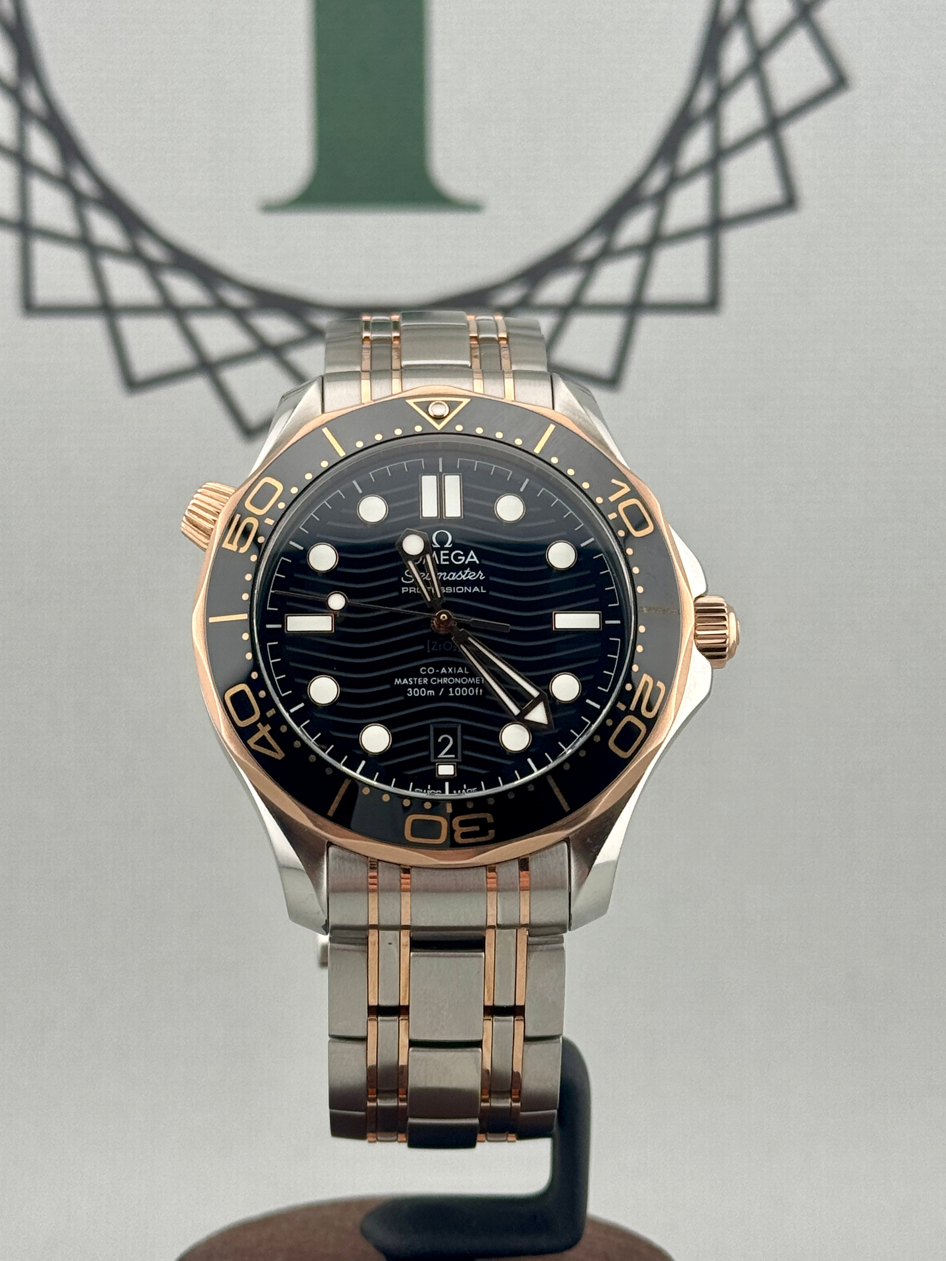 2022 Omega SeaMaster 300m 42mm Steel & 18k Sedna Gold Auto Full Set PX Poss