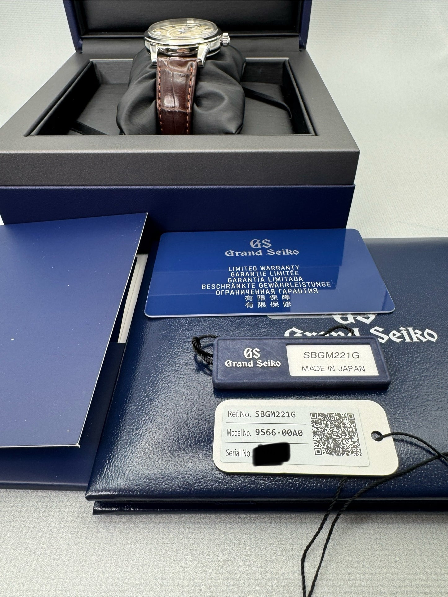 2024 GRAND SEIKO ELEGANCE - SBGM221 - 39.5mm - Full Set