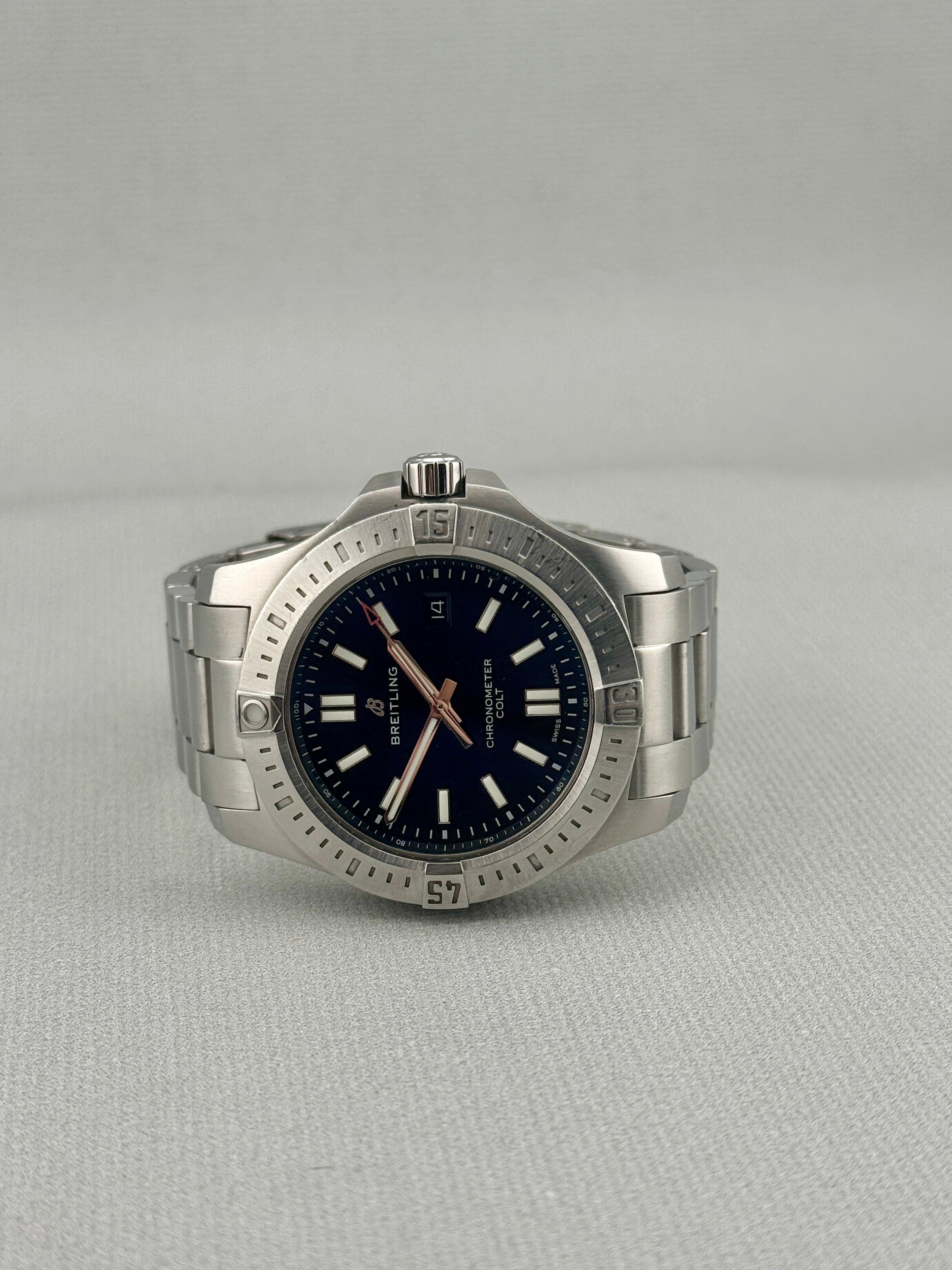 Breitling Colt Avenger A17388 44m Automatic Full Set Part X/Finance poss