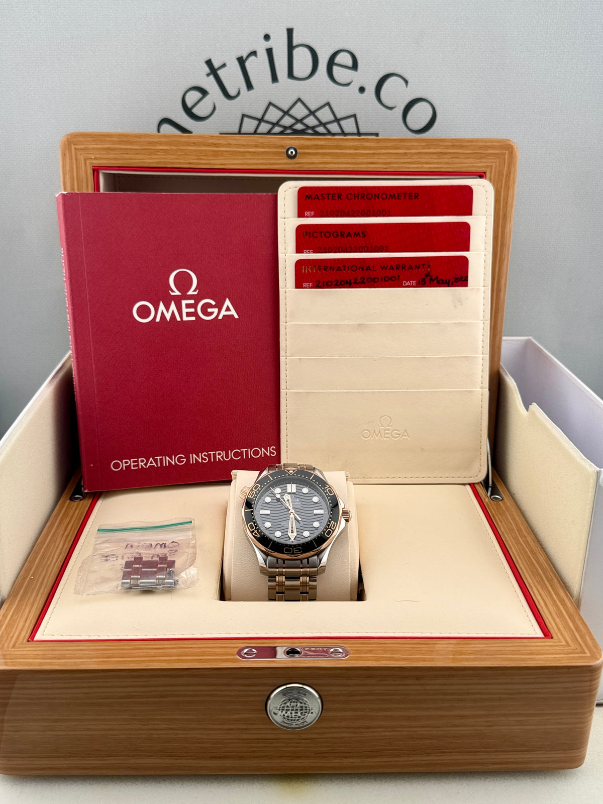 2022 Omega SeaMaster 300m 42mm Steel & 18k Sedna Gold Auto Full Set PX Poss