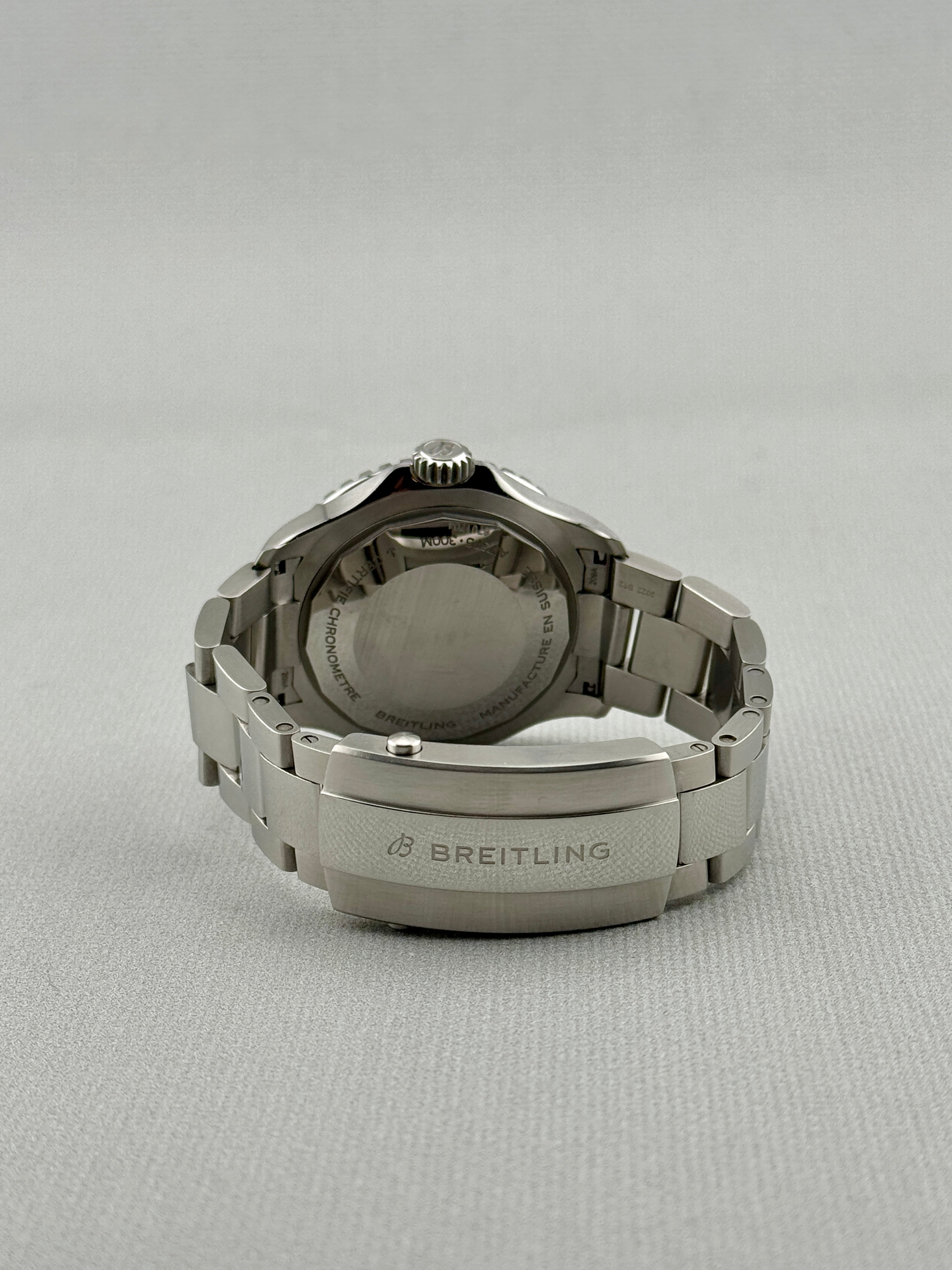 2022 Breitling Super Ocean 42mm A17375 Full Set PX & Finance Availalble