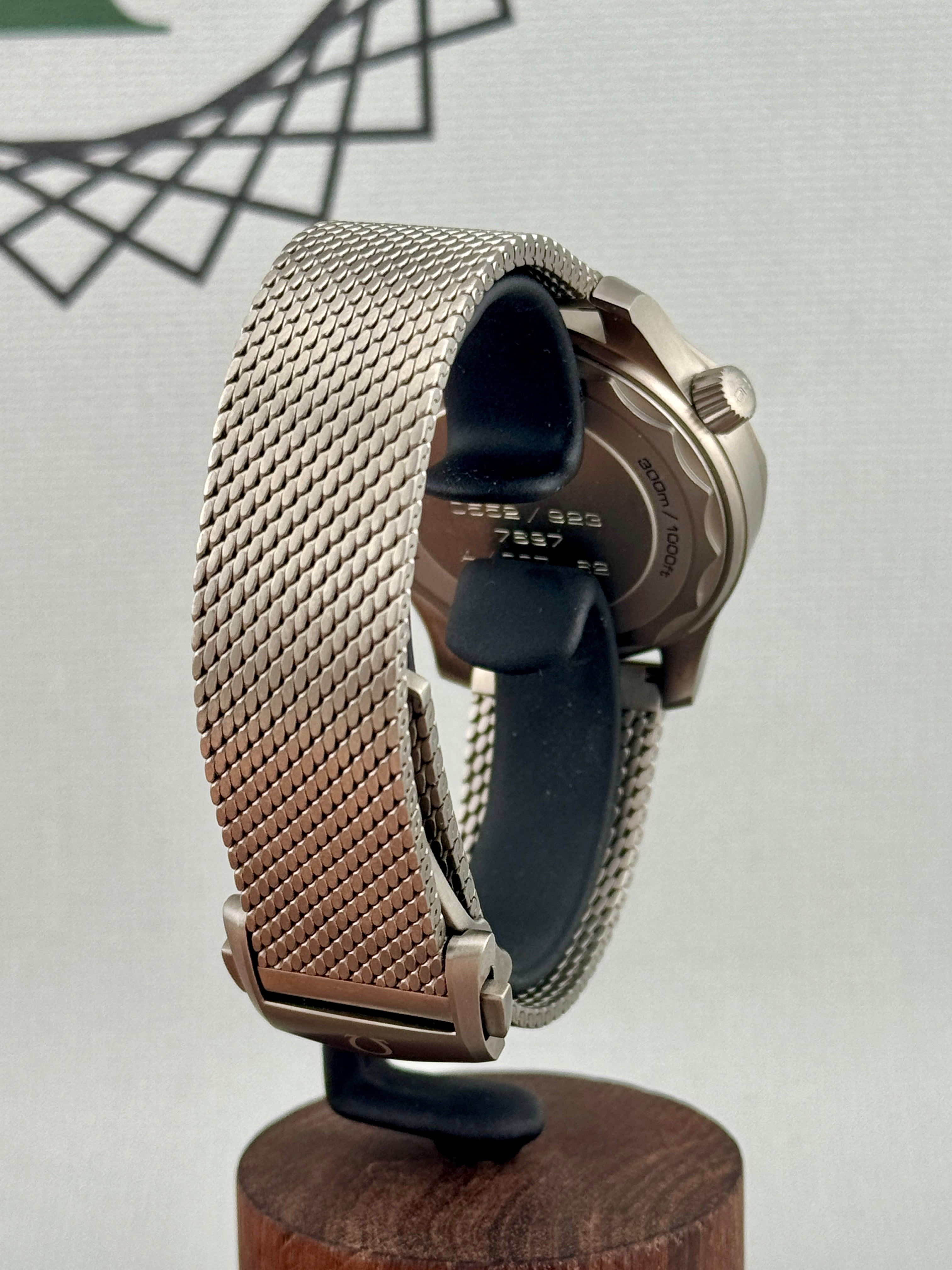 Omega Seamaster 007 NTTD 60th Ed. 42mm 210.90.42.20.01.001 Full Set Fin/PX Pos