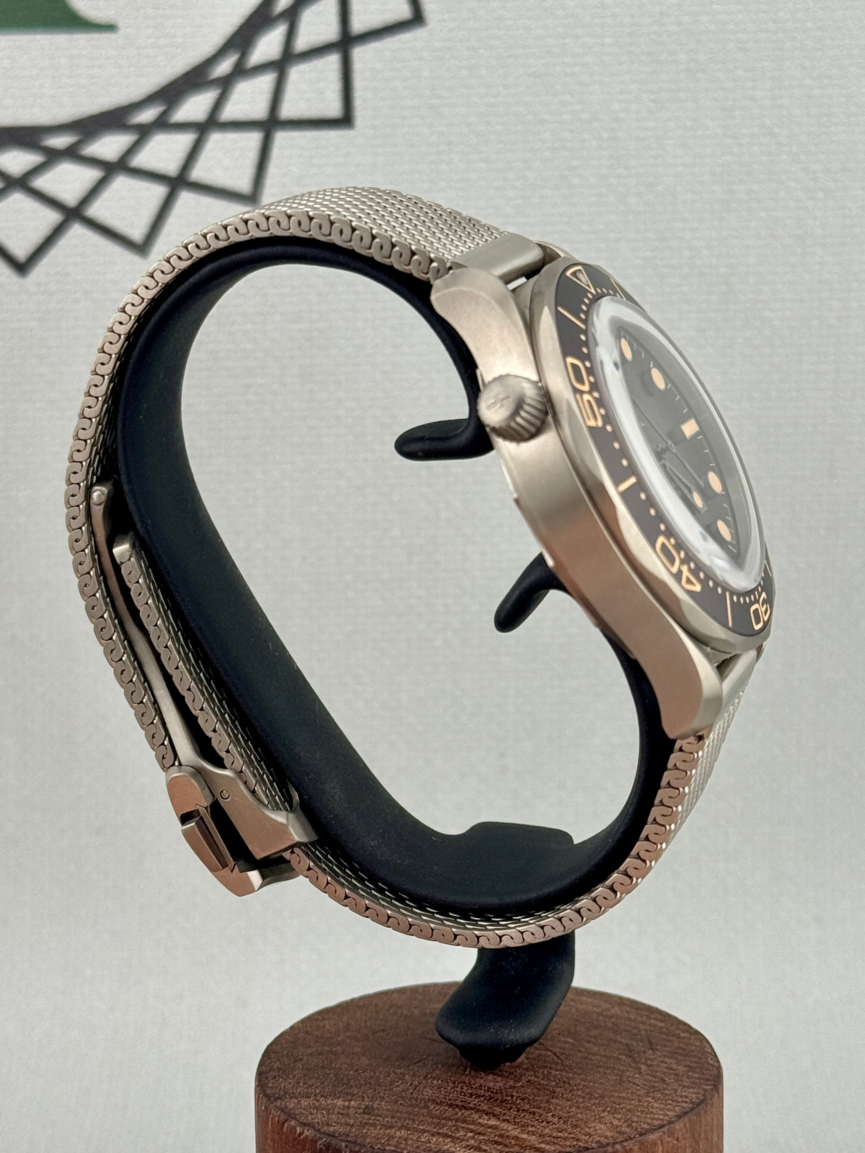 Omega Seamaster 007 NTTD 60th Ed. 42mm 210.90.42.20.01.001 Full Set Fin/PX Pos