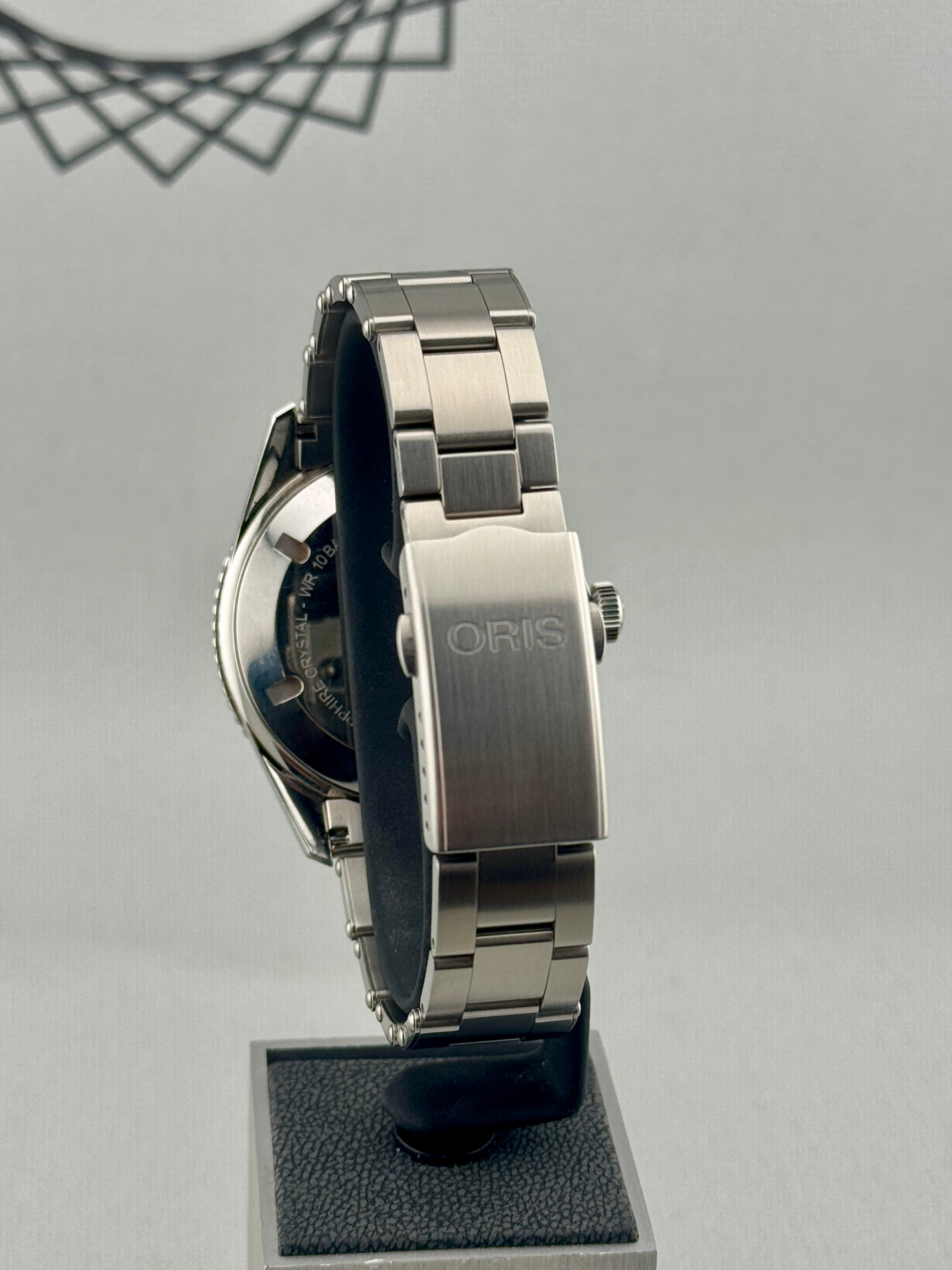 Oris Diver 65 Full Set 42mm Ref 01 733 7720 4055 NATO + Steel