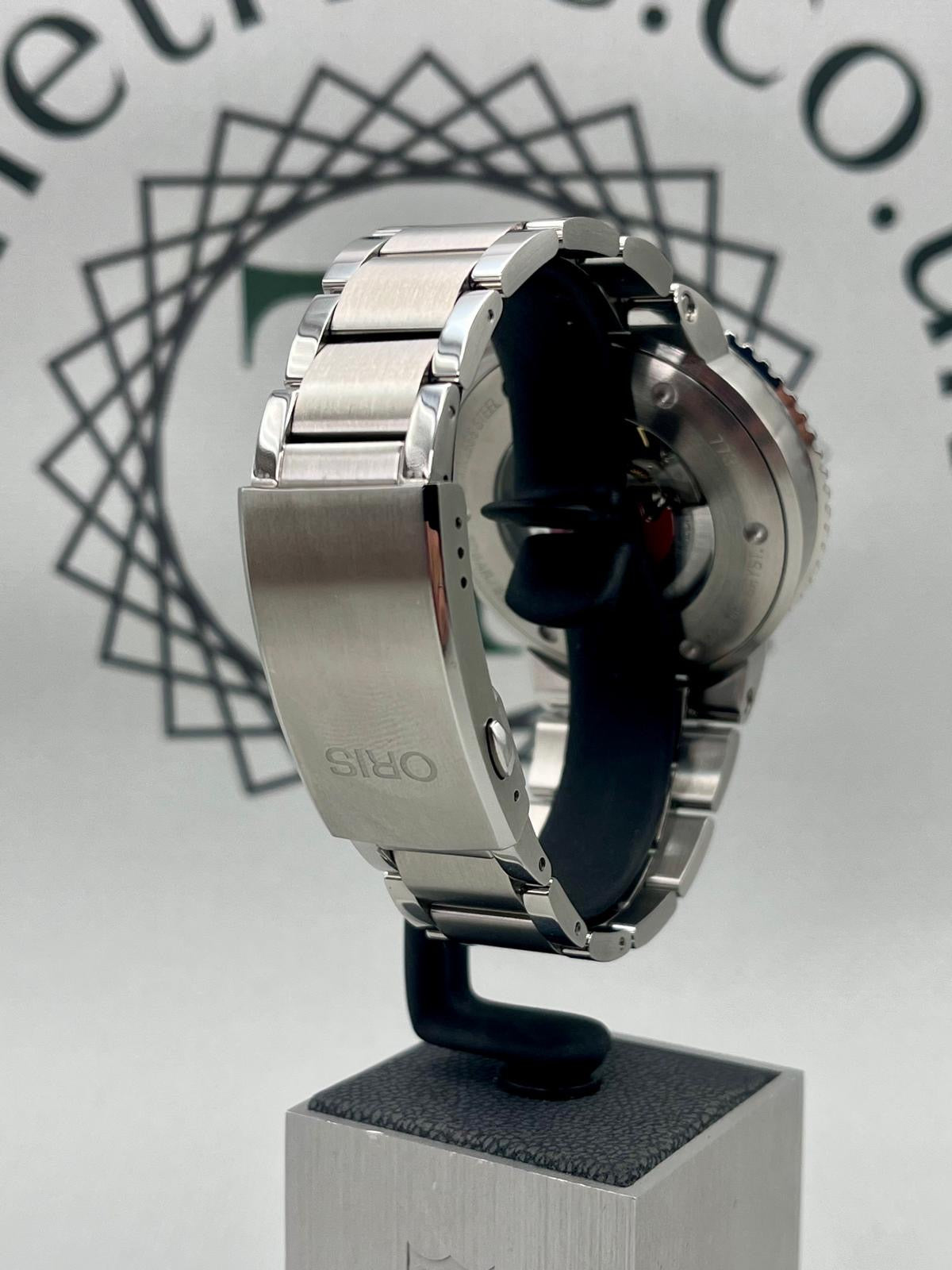 2022 Oris Aquis Automatic - 43.5mm - 01 733 7730 4158 - Full Set - Immaculate