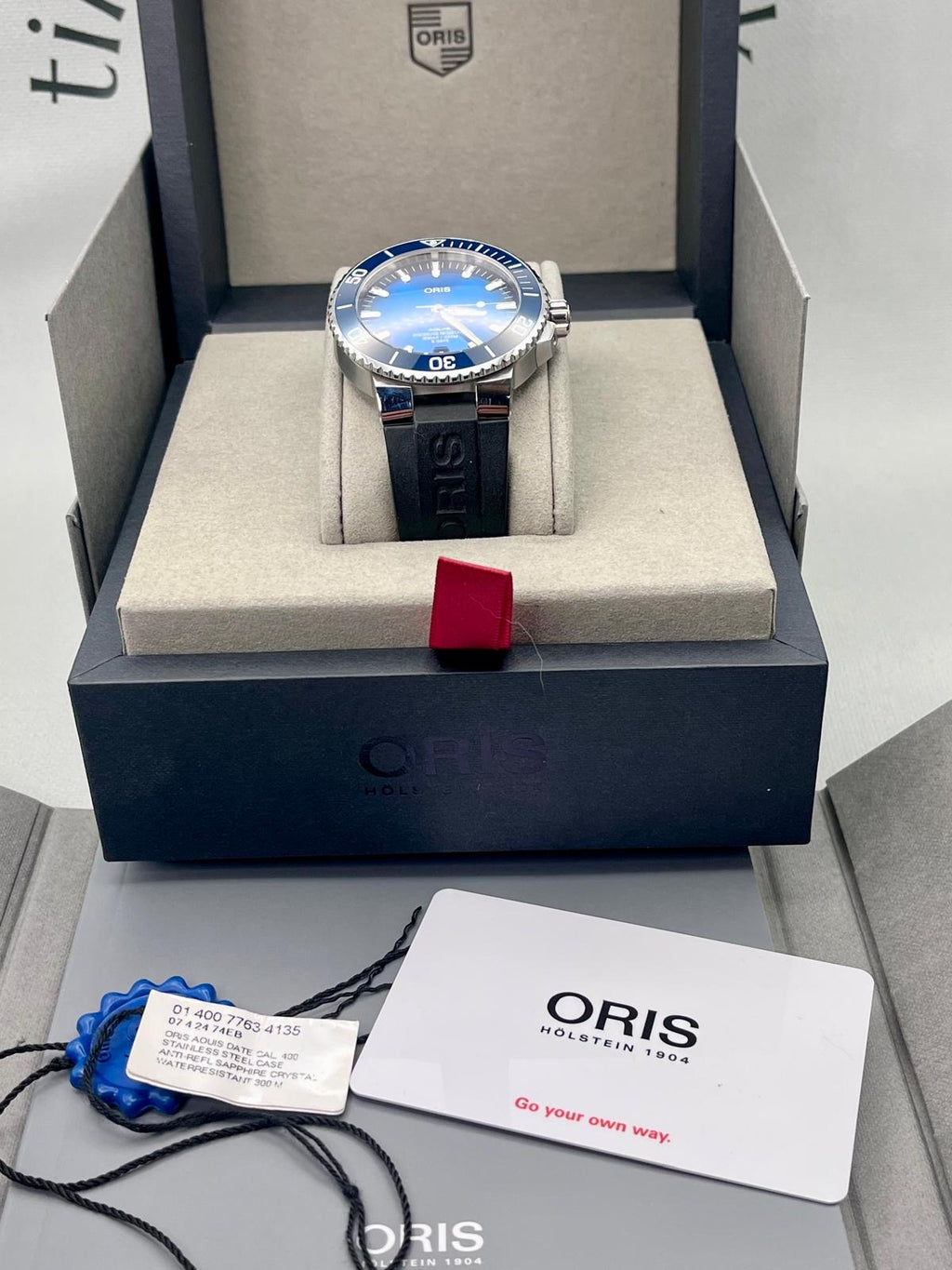 2023 Oris Aquis Date Calibre 400 - 43.5mm - Warranty to 2033 - Full Set - PX pos