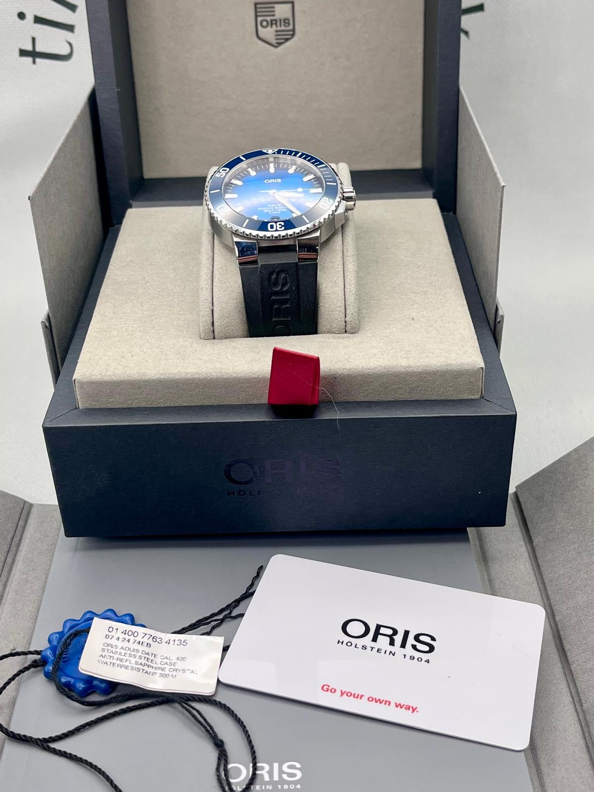 2023 Oris Aquis Date Calibre 400 - 43.5mm - Warranty to 2033 - Full Set - PX pos