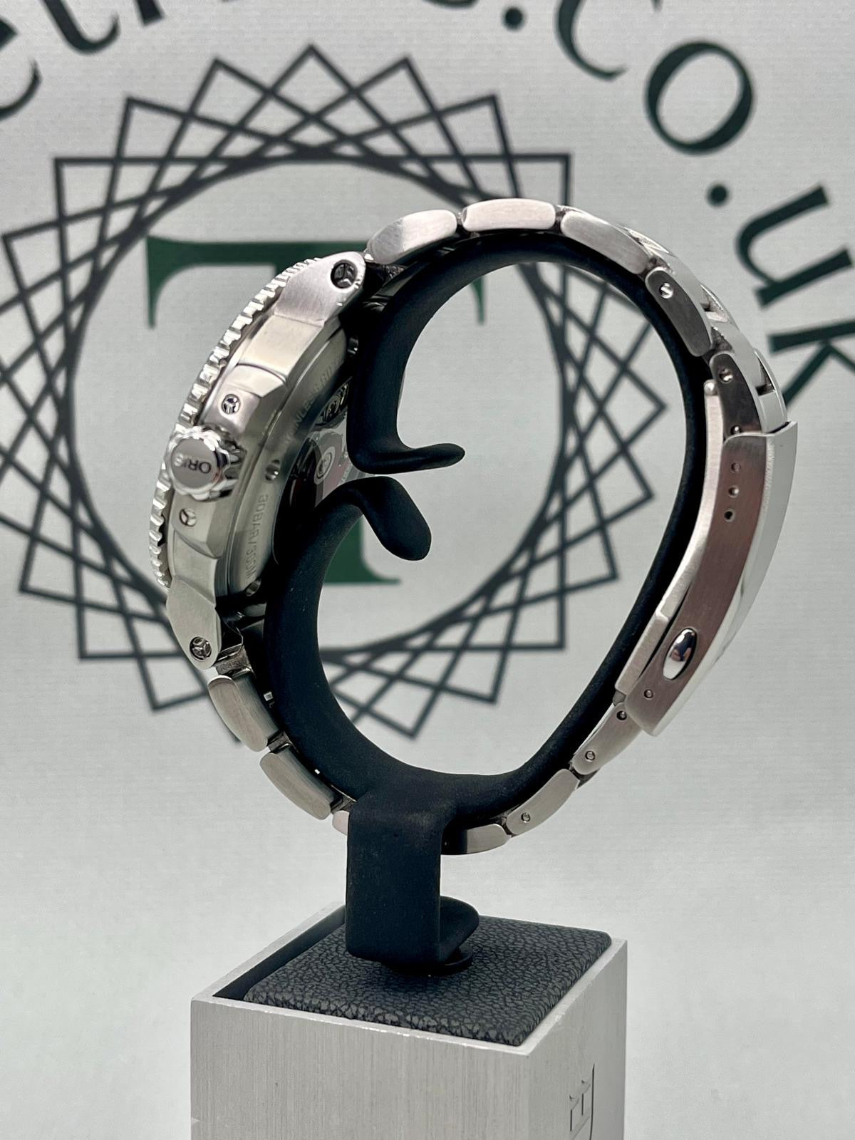 2022 Oris Aquis Automatic - 43.5mm - 01 733 7730 4158 - Full Set - Immaculate