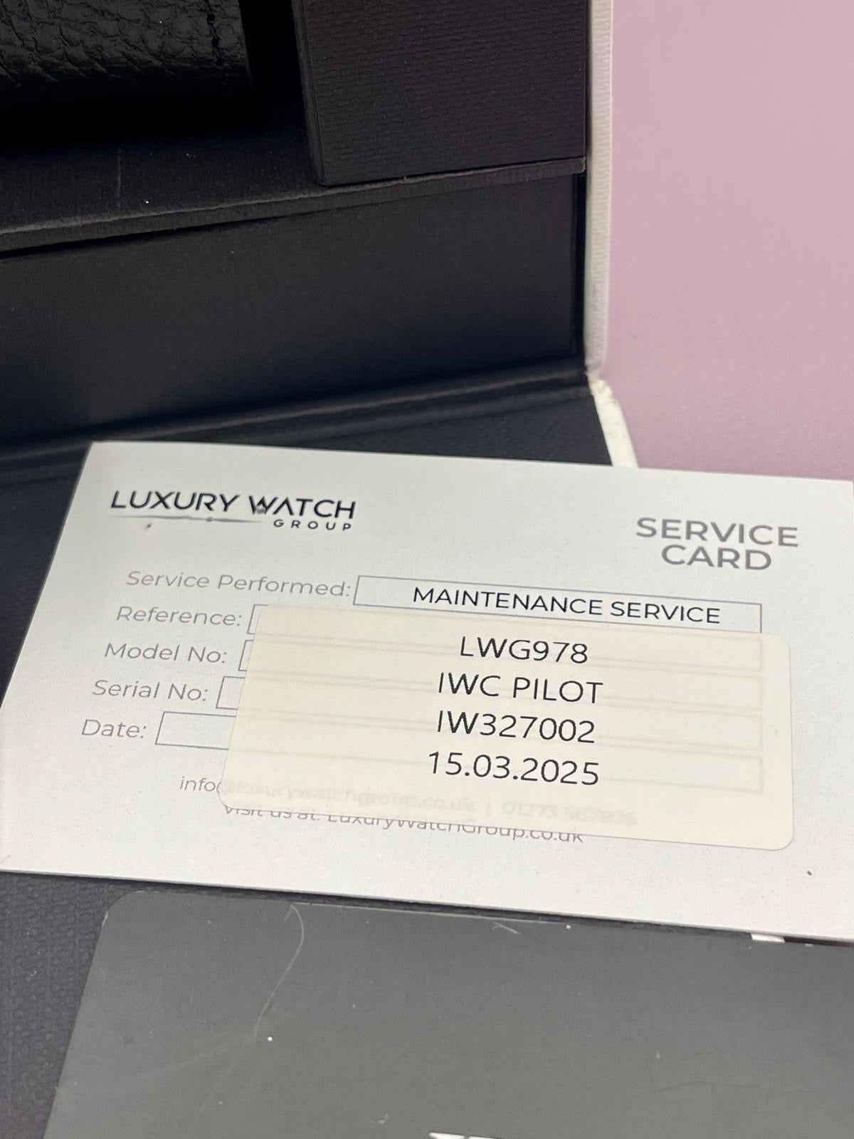 IWC Pilot Mark XVIII - 40mm - White Dial  - IWC327002 - Full Set