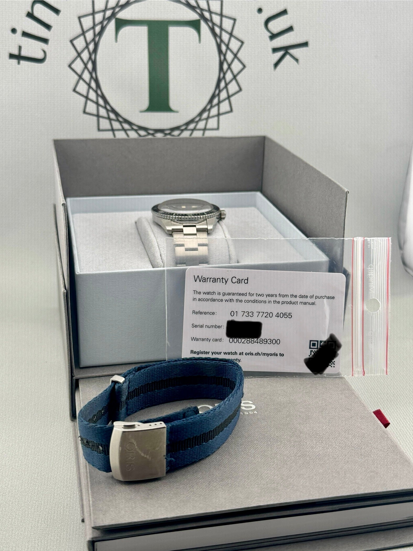 Oris Diver 65 Full Set 42mm Ref 01 733 7720 4055 NATO + Steel