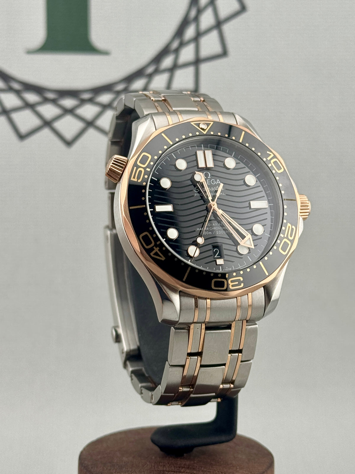 2022 Omega SeaMaster 300m 42mm Steel & 18k Sedna Gold Auto Full Set PX Poss