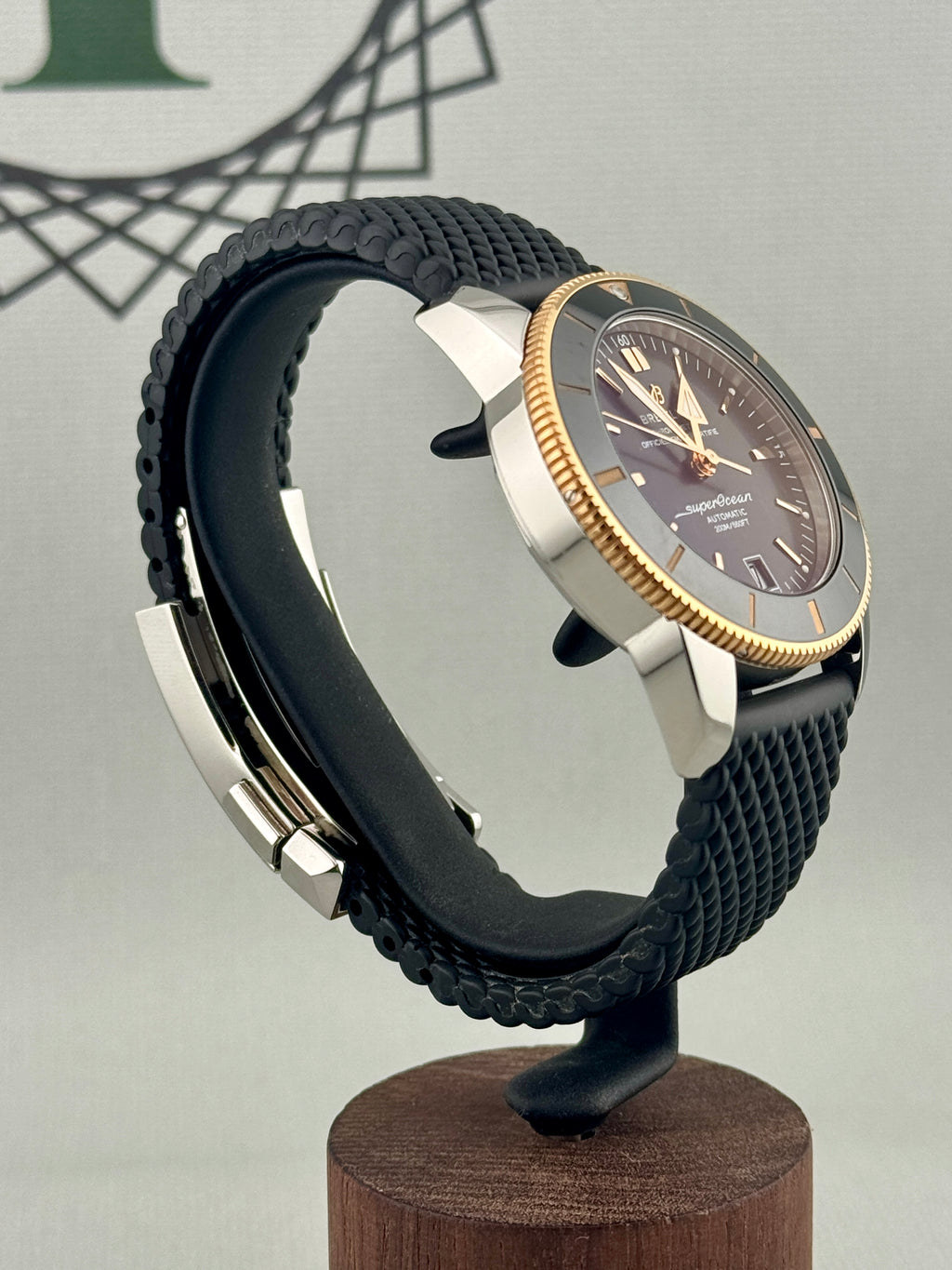 2023 Breitling UB2010 Superocean Heritage II B20 Auto 42mm Steel & Gold