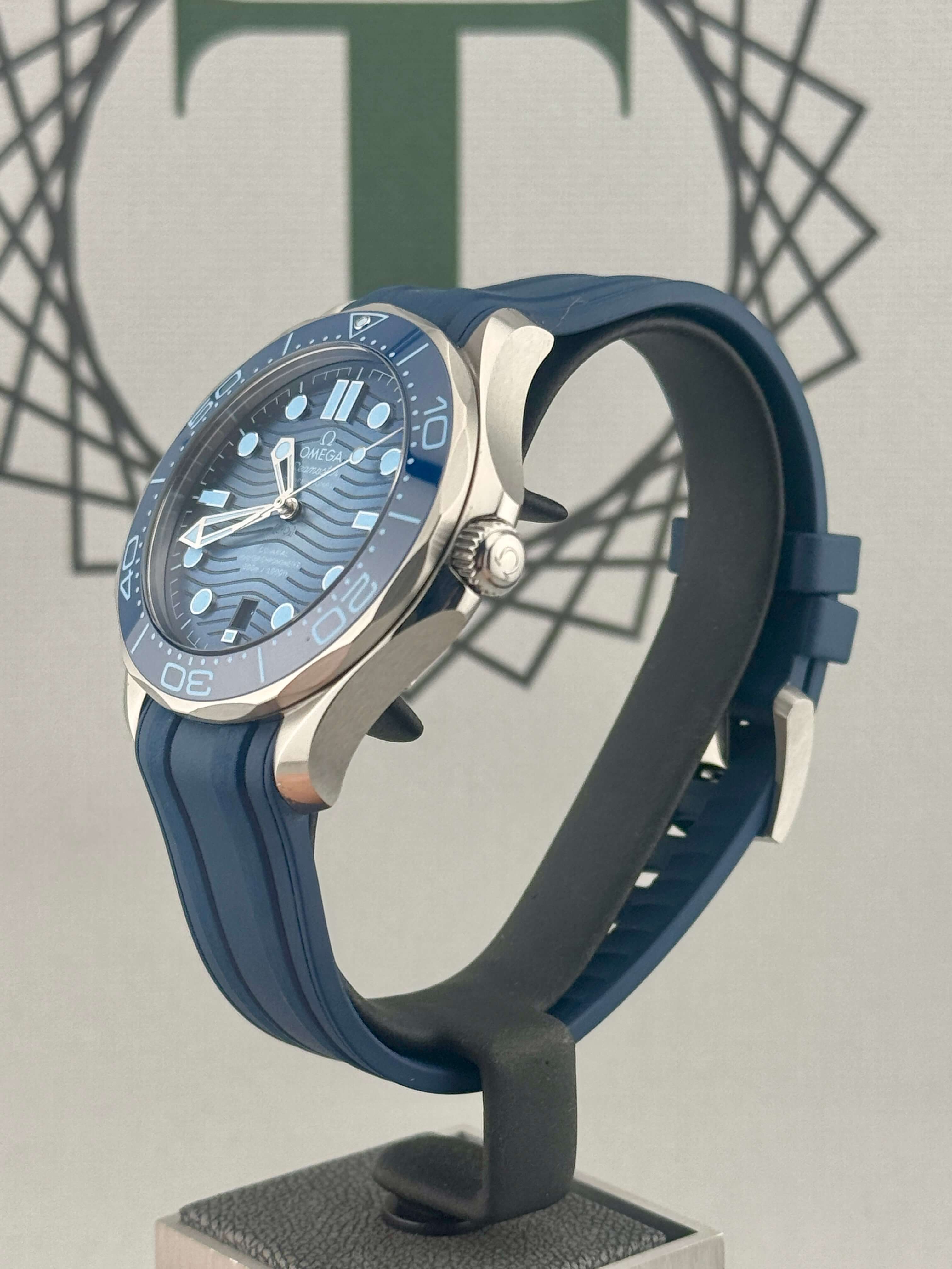 2023 Omega Seamaster 300 Summer Blue 42mm Full Set PX/Finance