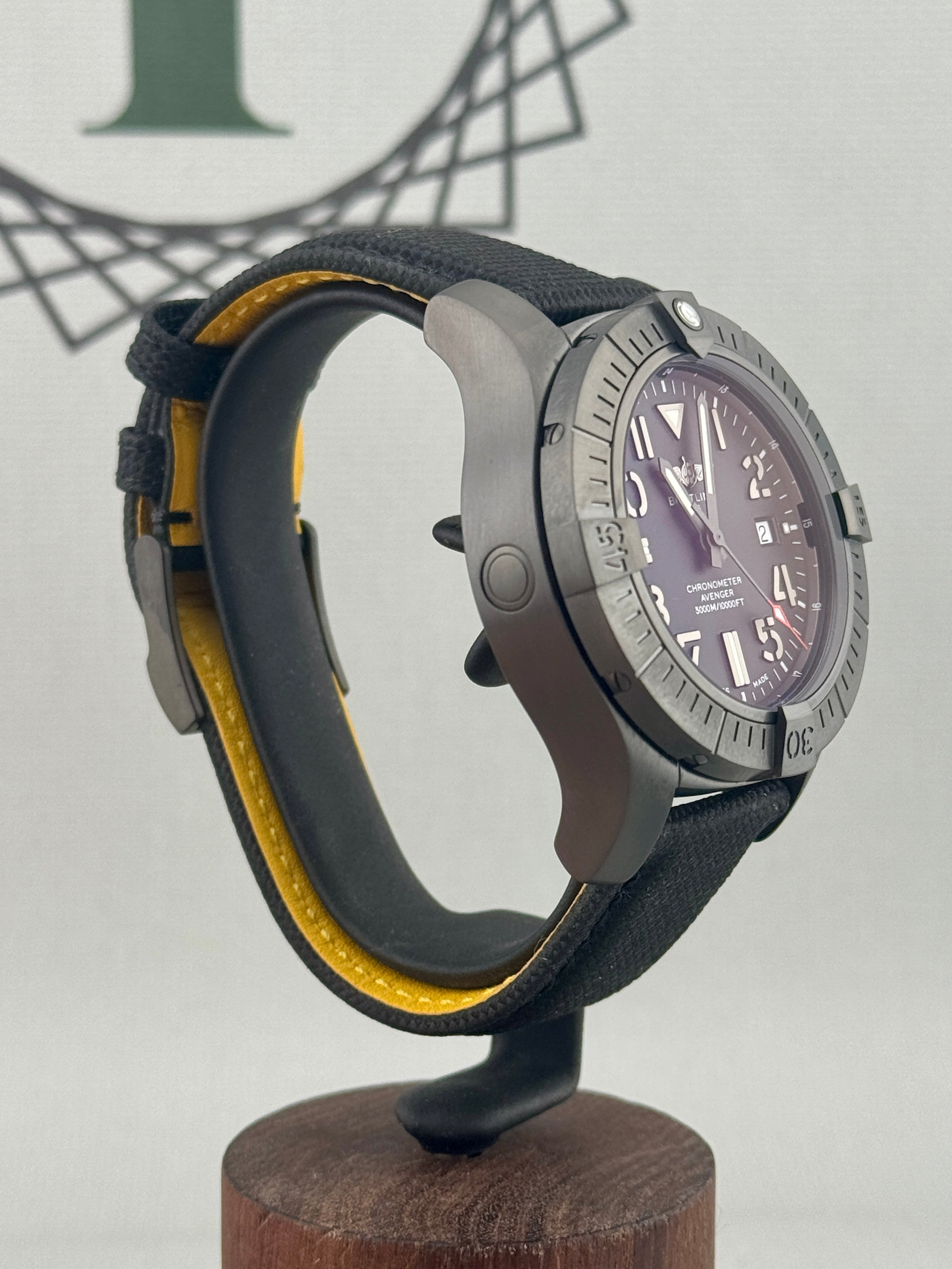 2025 Breitling V17319 Avenger SeaWolf Night Mission 45mm Full Set PX Welcome