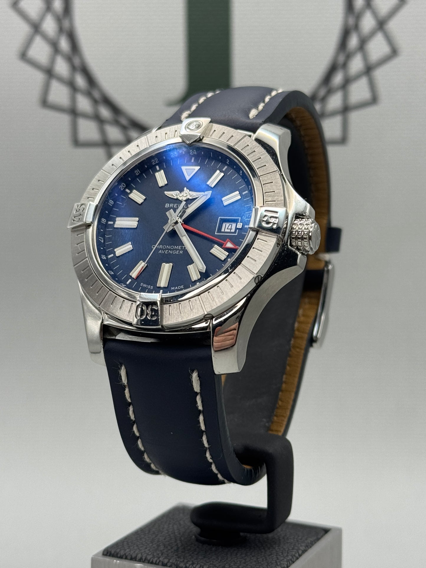 2020 Breitling Avenger GMT 45  A32395  Full Set + Extra Strap  Px Welcome