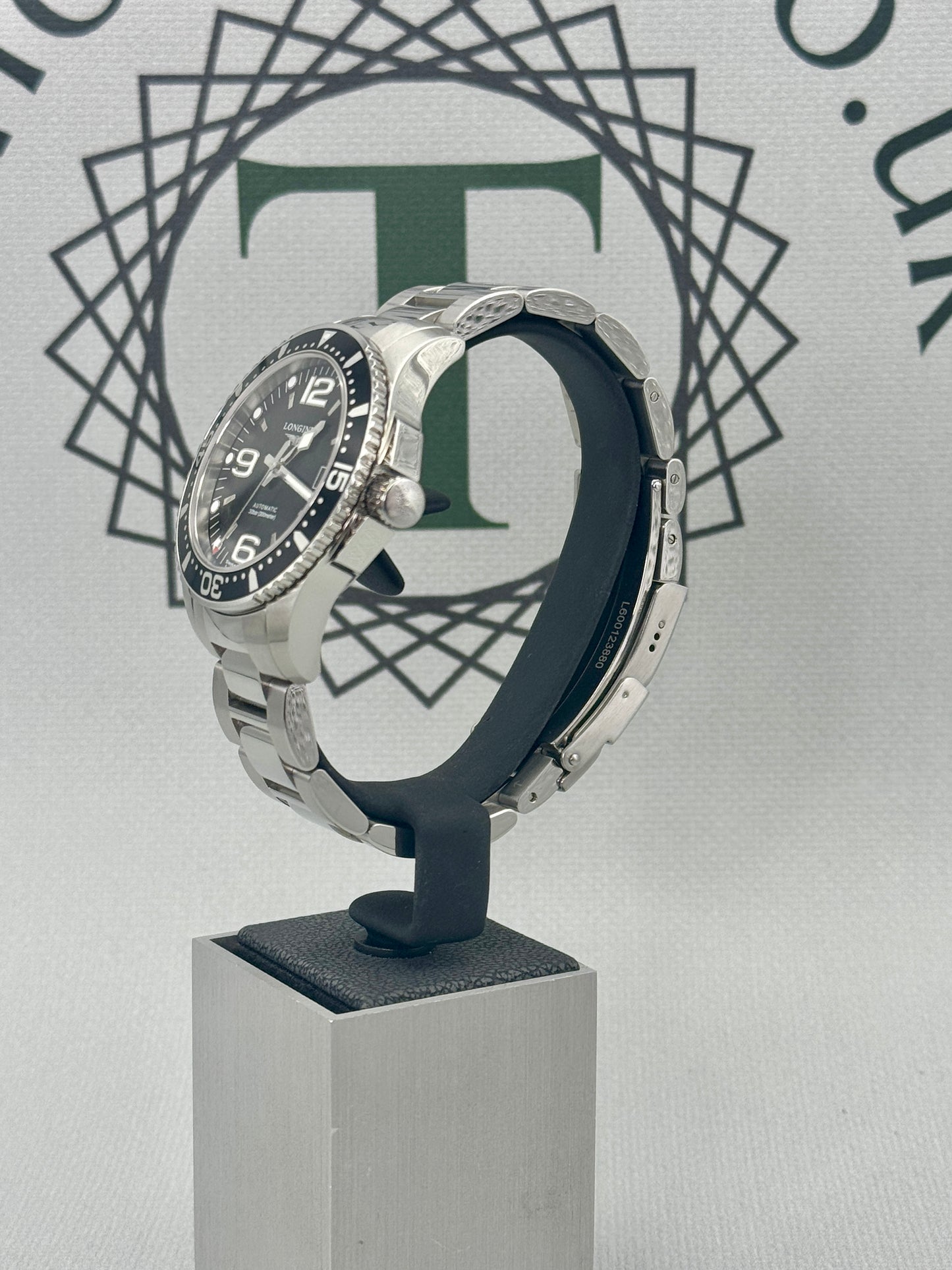 2024 Longines HydroConquest Automatic - 39mm - Immaculate -L3.741.4.56.6