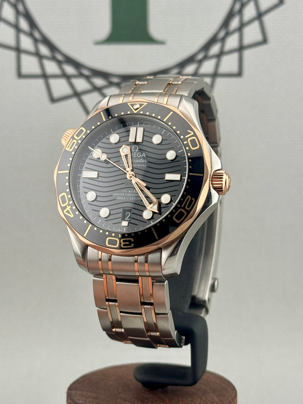 2022 Omega SeaMaster 300m 42mm Steel & 18k Sedna Gold Auto Full Set PX Poss