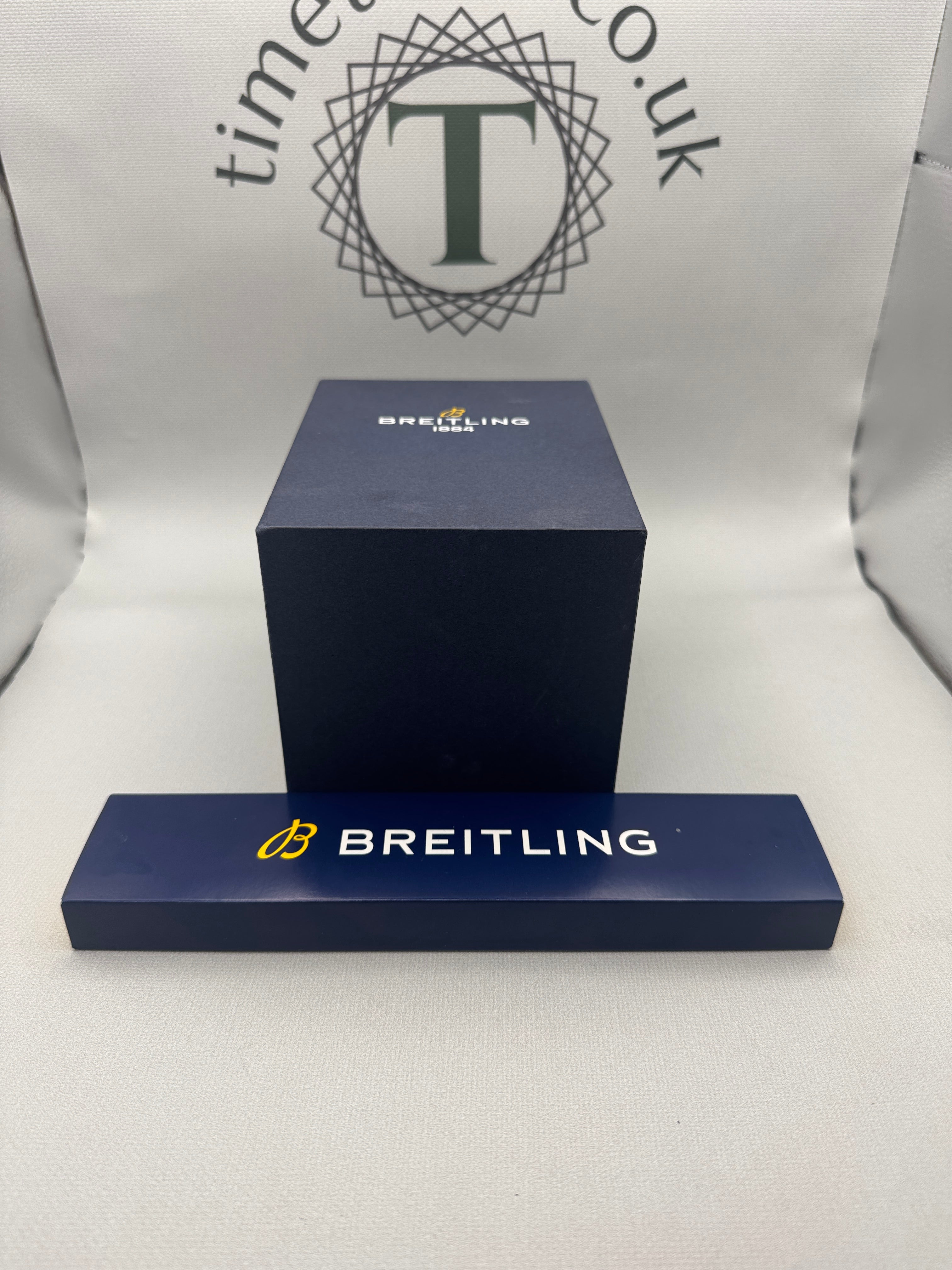 2020 Breitling Avenger GMT 45  A32395  Full Set + Extra Strap  Px Welcome