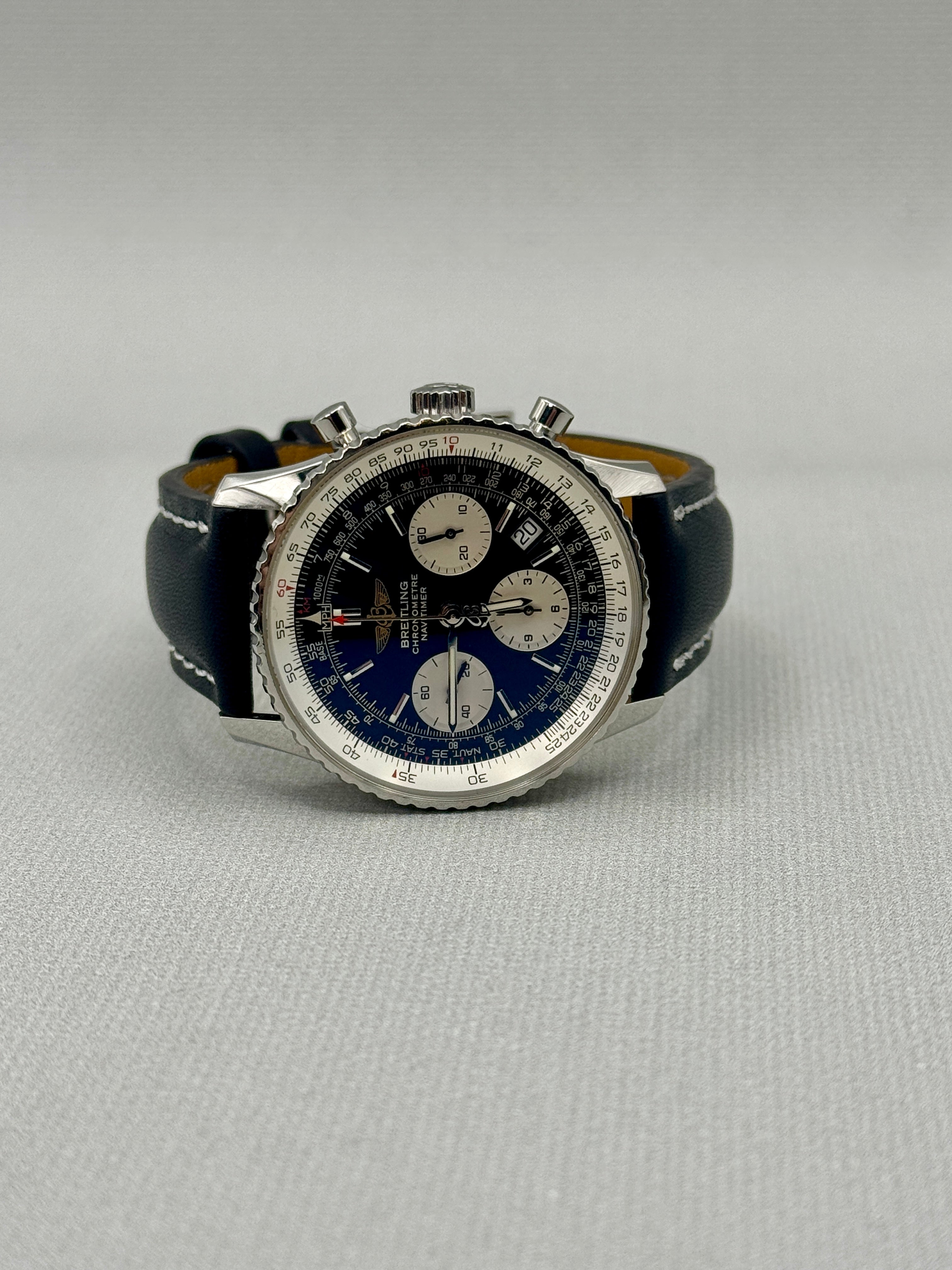 Breitling Navitimer Chrono 42mm A23322 Immaculate Full Set PX Welcome