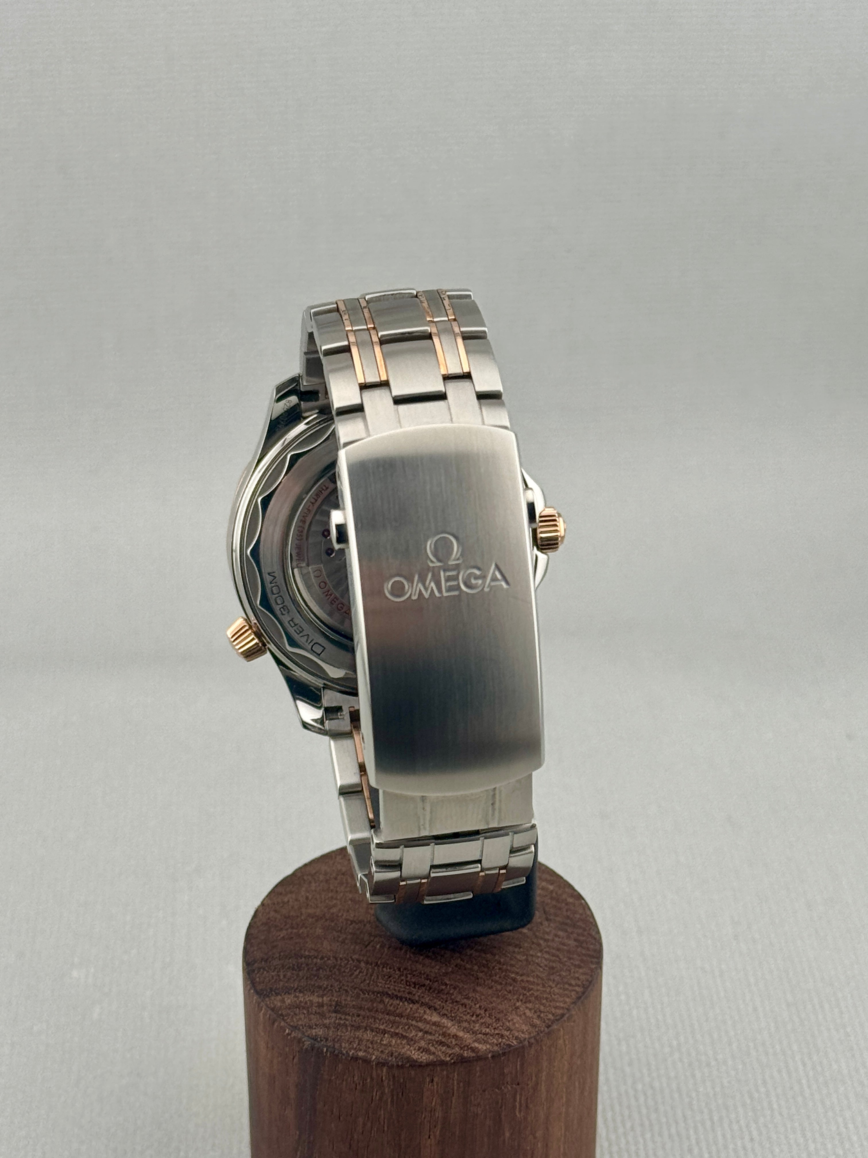 2022 Omega SeaMaster 300m 42mm Steel & 18k Sedna Gold Auto Full Set PX Poss