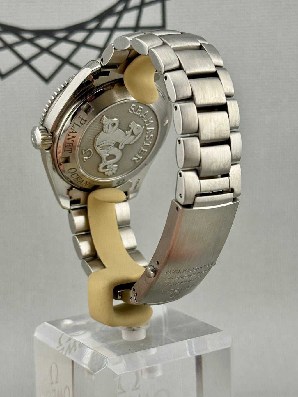 Omega SeaMaster Planet Ocean 42mm 2201.51 Auto Full Set PX Poss
