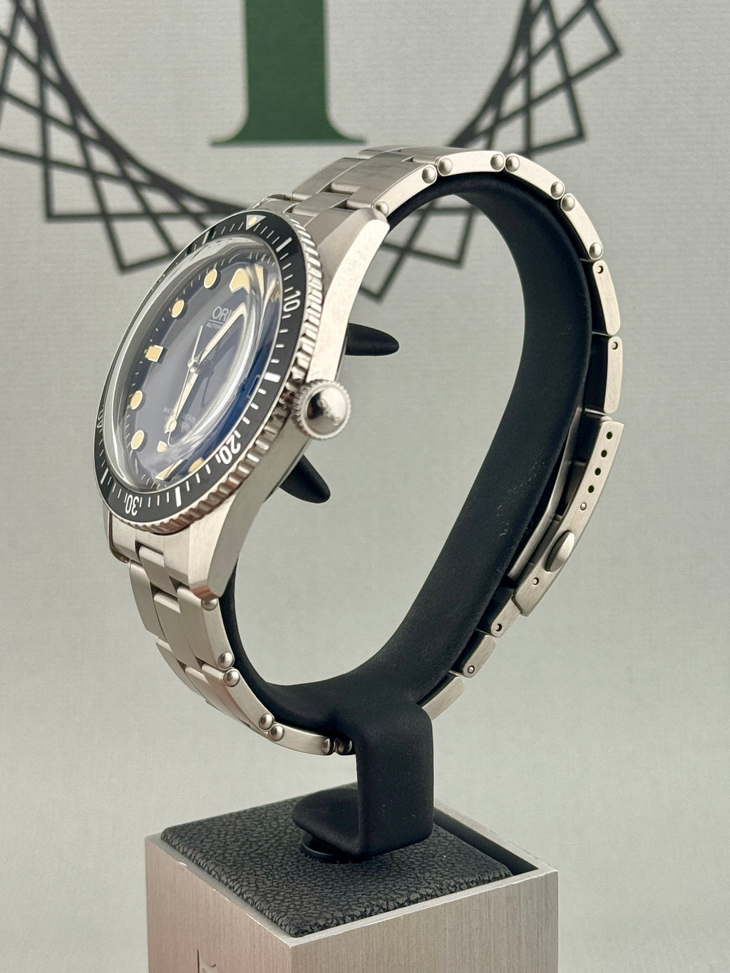 Oris Diver 65 Full Set 42mm Ref 01 733 7720 4055 NATO + Steel