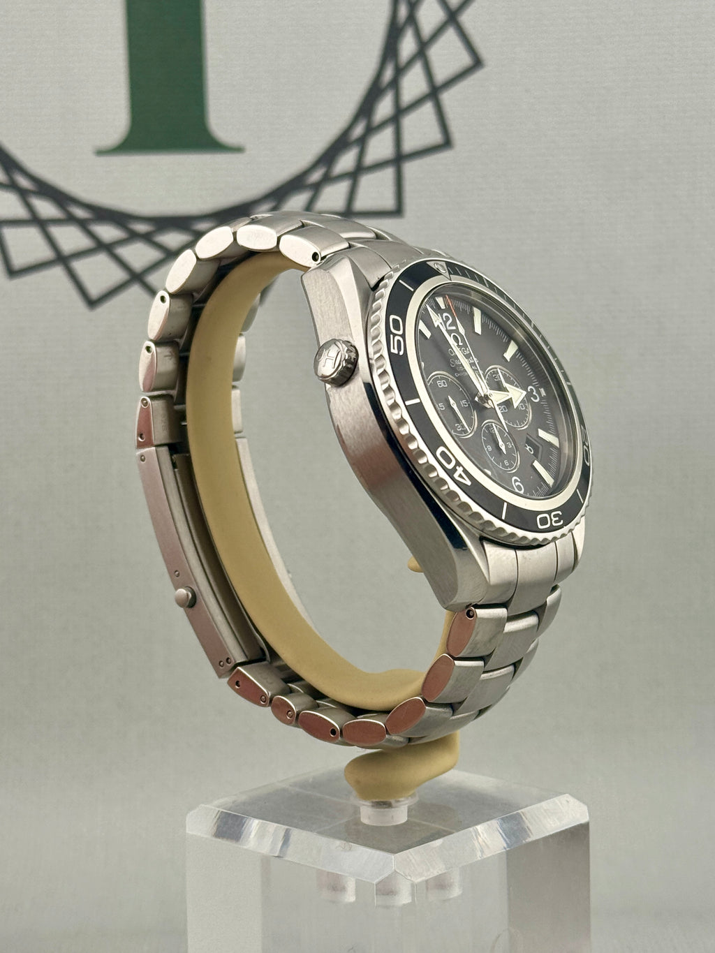 Omega SeaMaster Planet Ocean 45mm 2210.50 Auto Full Set PX and Finance Poss
