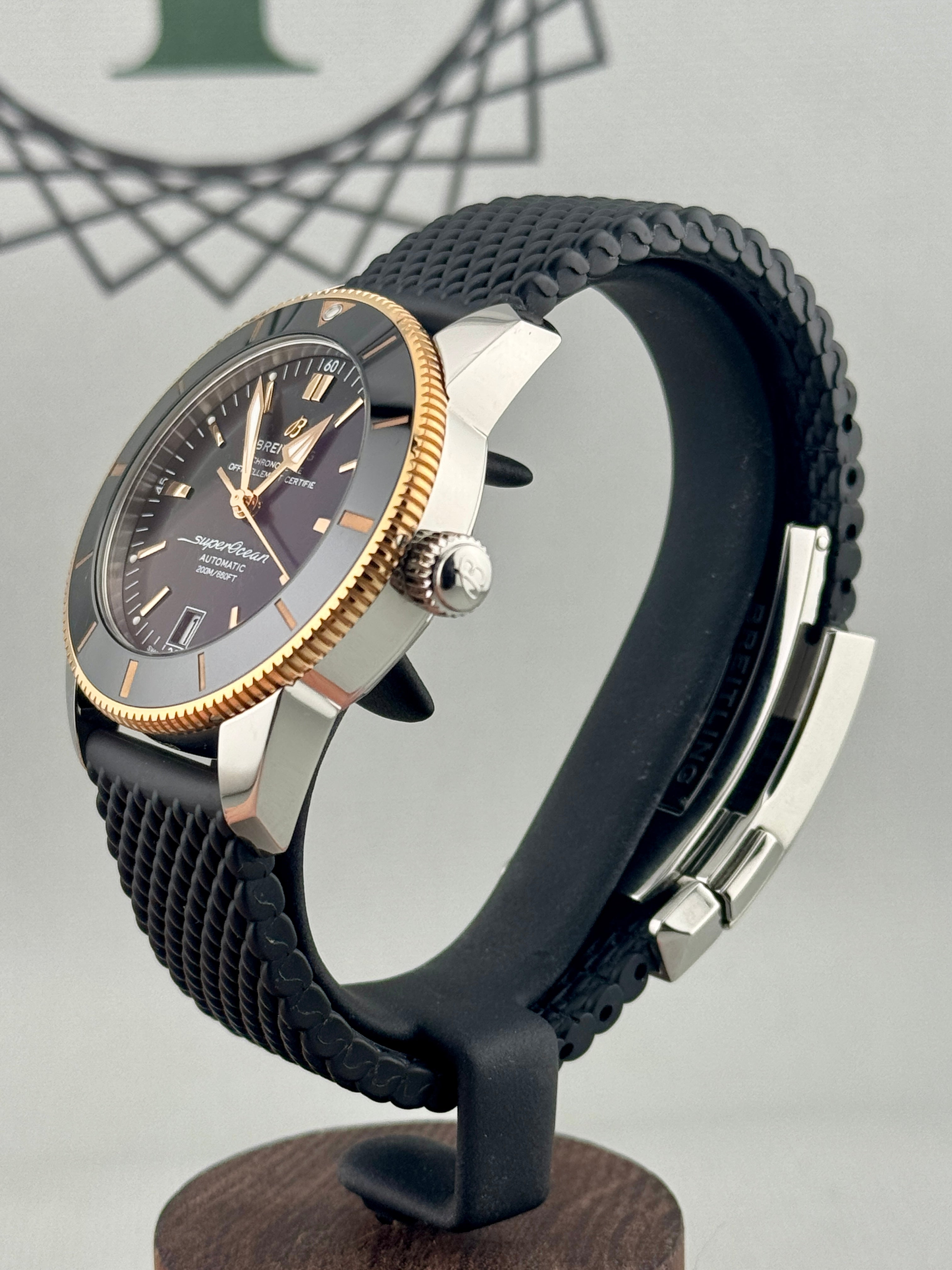 2023 Breitling UB2010 Superocean Heritage II B20 Auto 42mm Steel & Gold
