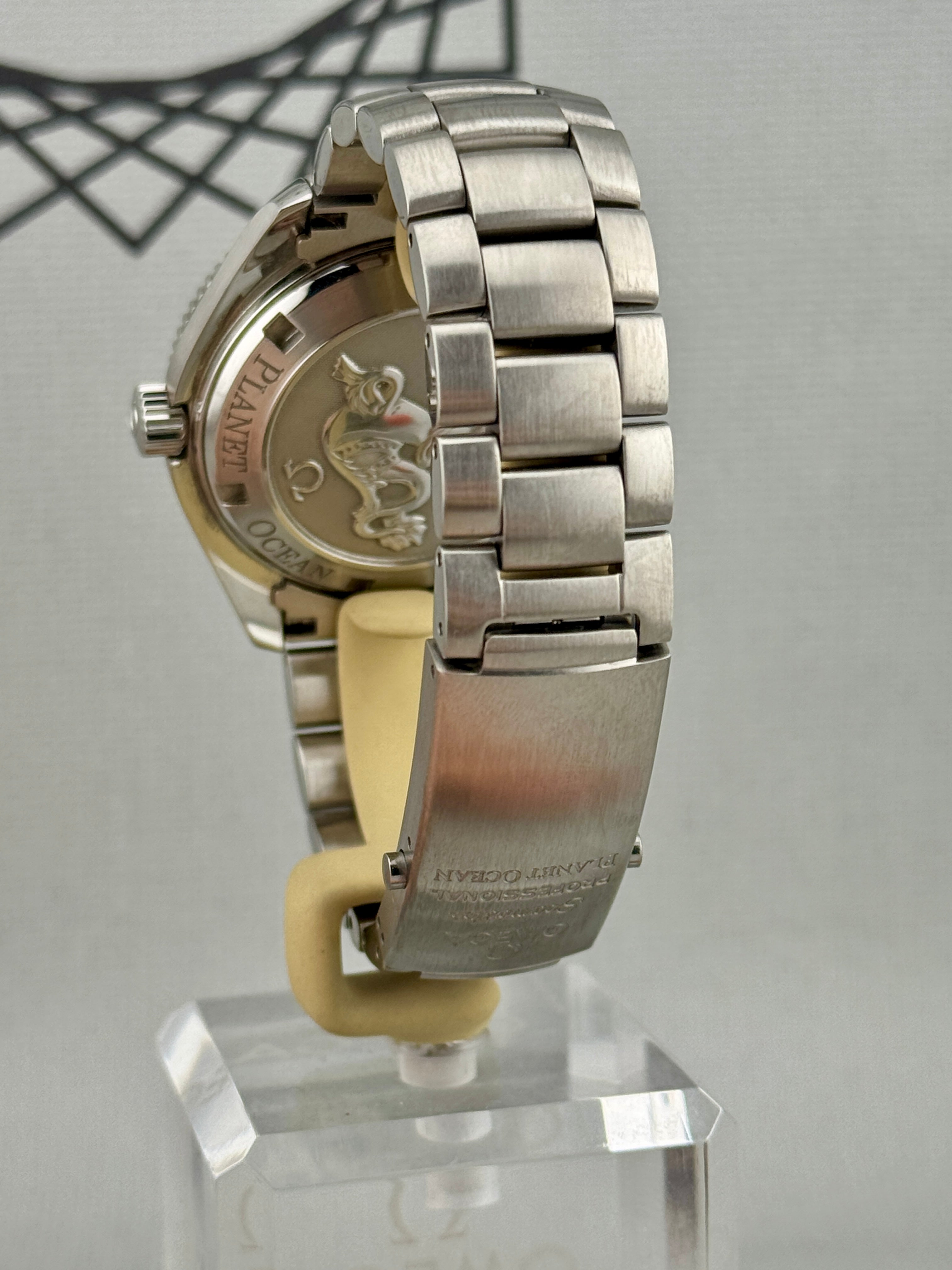 Omega SeaMaster Planet Ocean 42mm 2201.51 Auto Full Set PX Poss