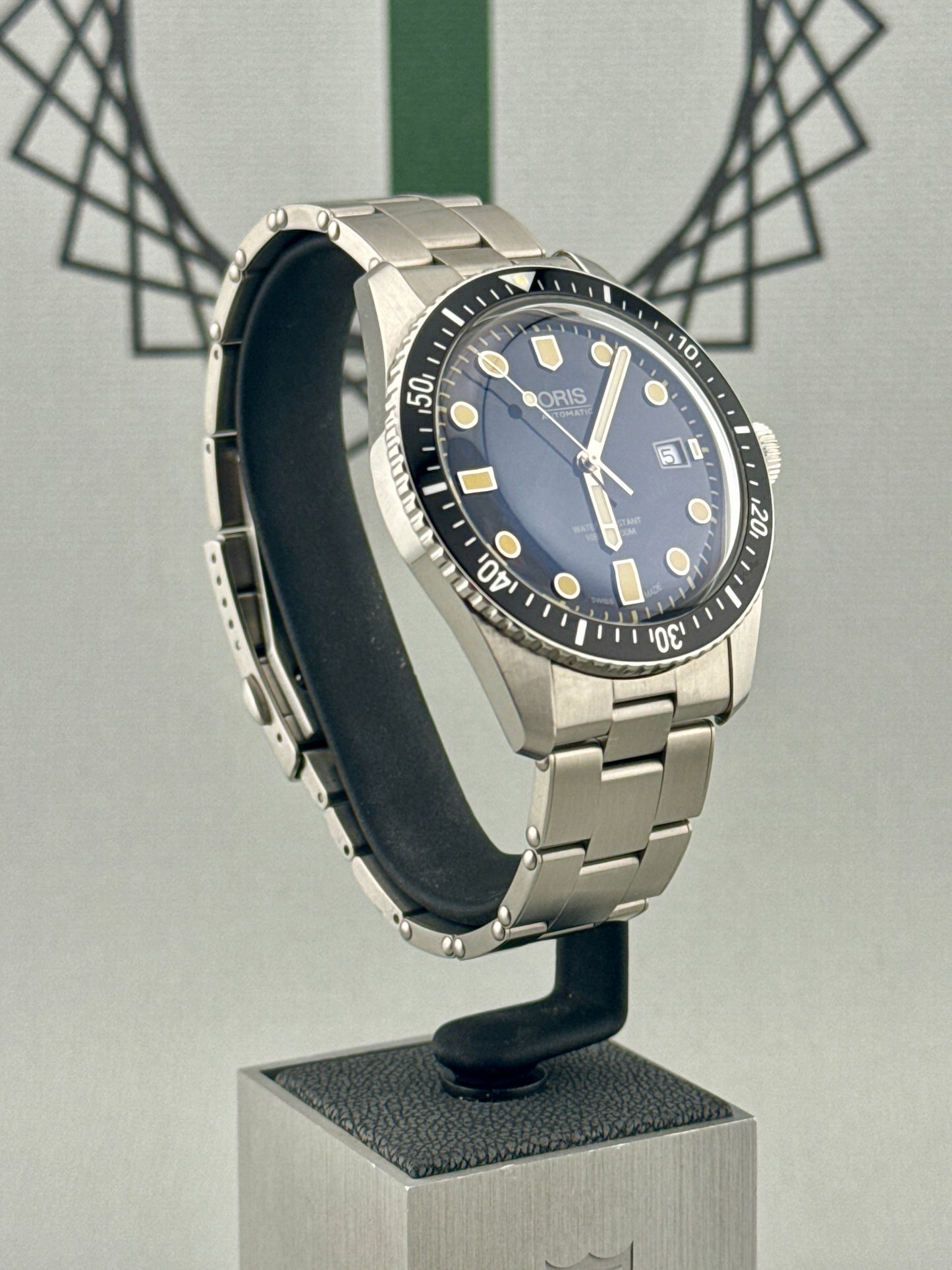 Oris Diver 65 Full Set 42mm Ref 01 733 7720 4055 NATO + Steel
