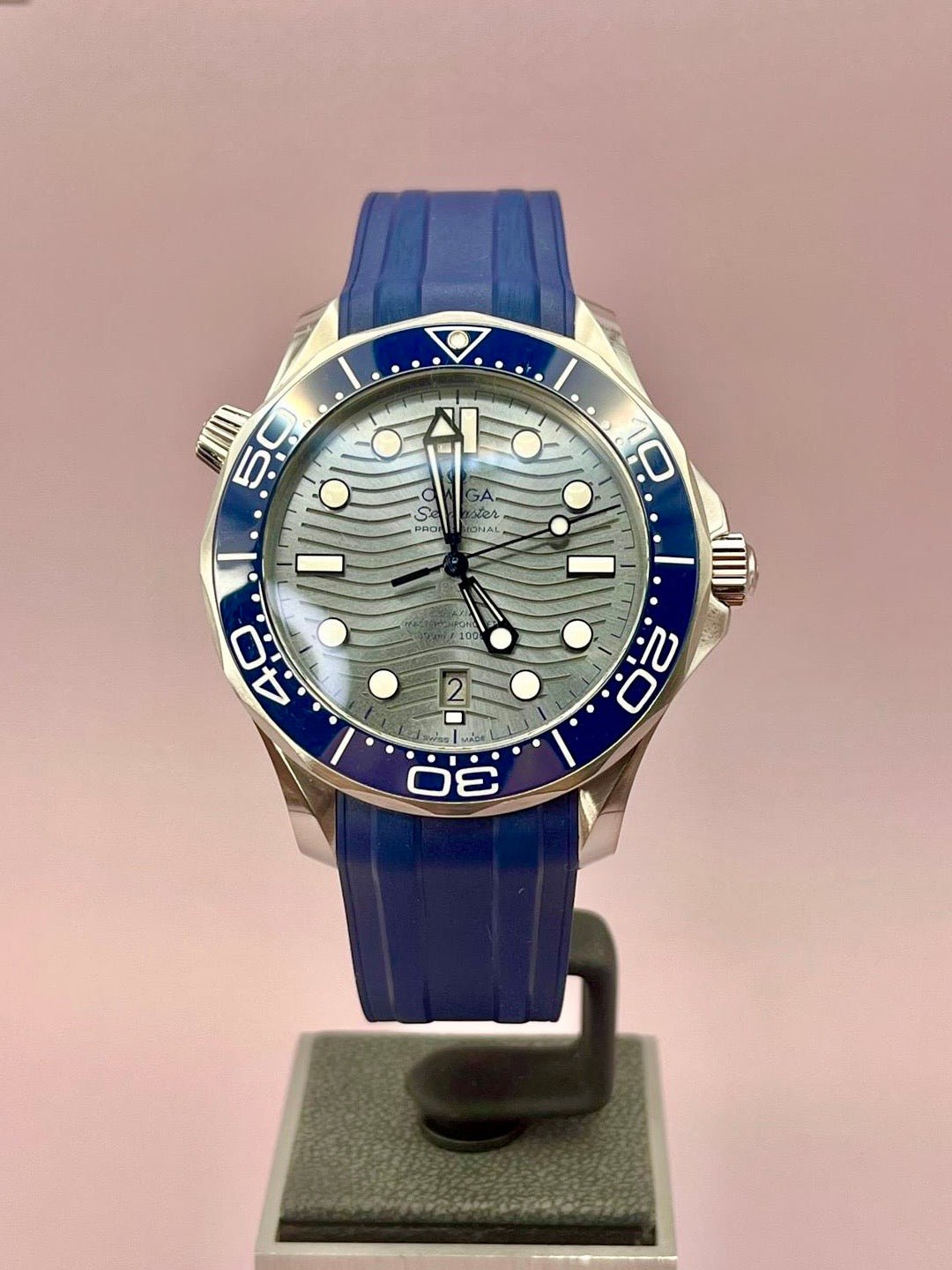 2023 Omega Seamaster 300m - 210.32.42.20.06.001 - 42mm - Full Set - PX Welcome - TimeTribe