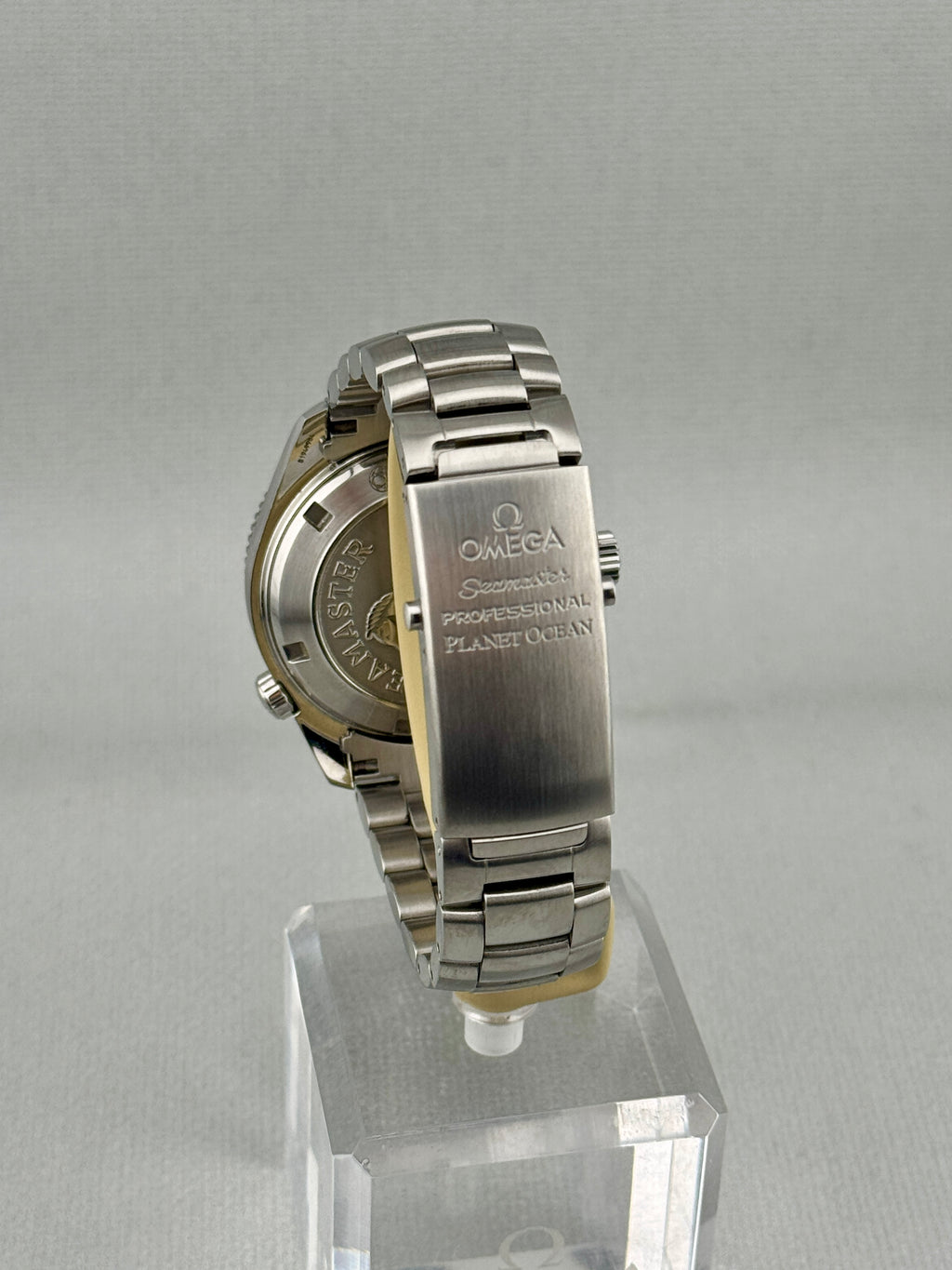 Omega SeaMaster Planet Ocean 42mm 2201.51 Auto Full Set PX Poss