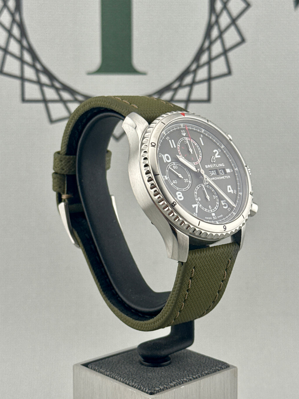2022 Breitling Aviator 8 Curtiss Warhawk Chrono 43mm Green Dial A13316 Full Set