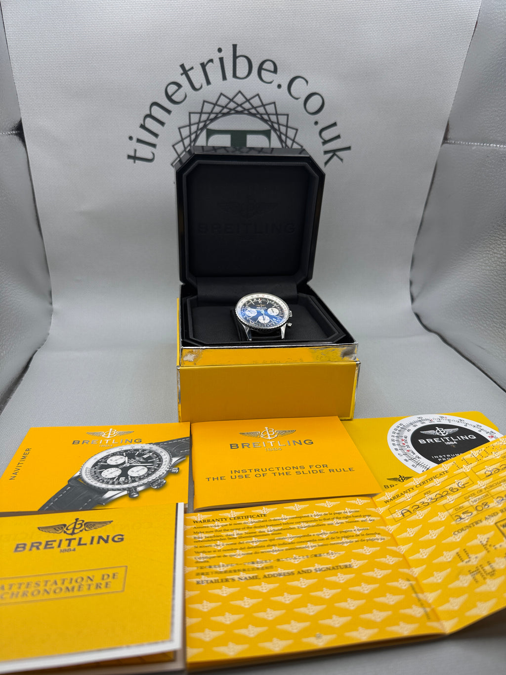 Breitling Navitimer Chrono 42mm A23322 Immaculate Full Set PX Welcome