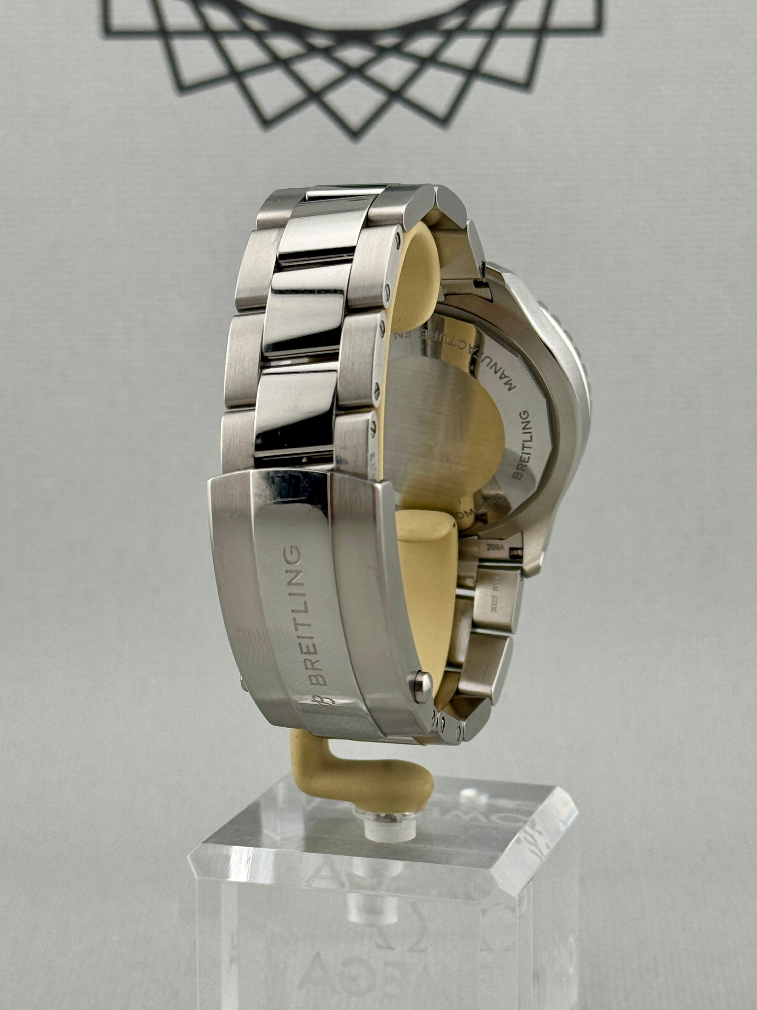 2022 Breitling Super Ocean 42mm A17375 Full Set PX & Finance Availalble