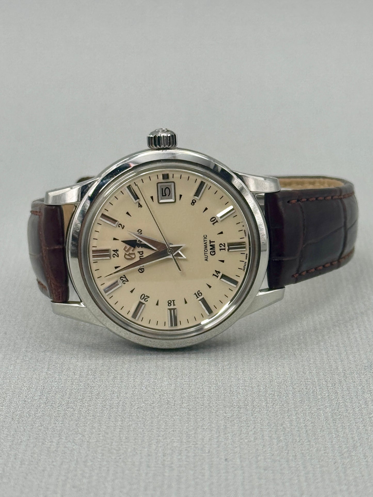 2024 GRAND SEIKO ELEGANCE - SBGM221 - 39.5mm - Full Set