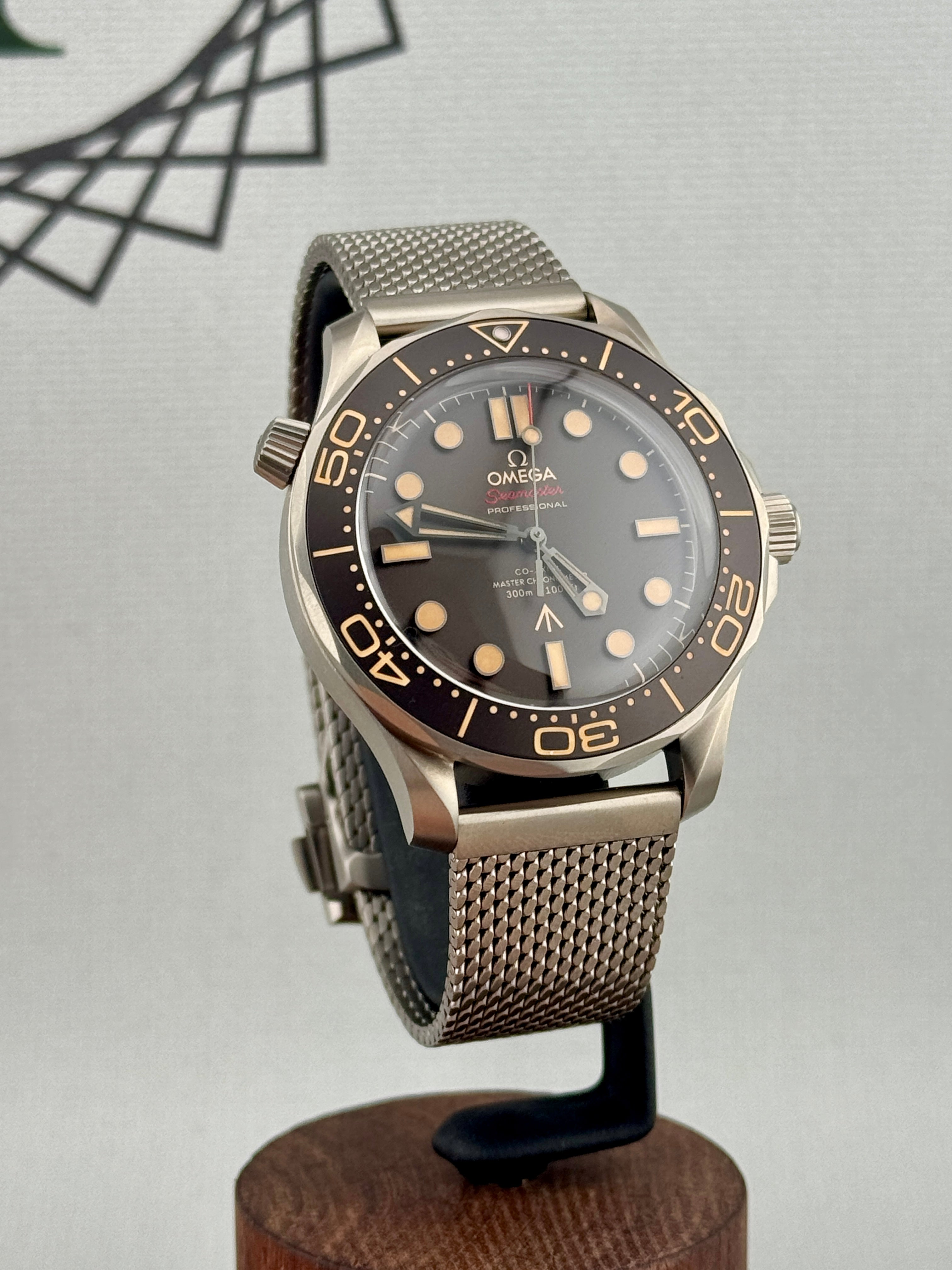 Omega Seamaster 007 NTTD 60th Ed. 42mm 210.90.42.20.01.001 Full Set Fin/PX Pos