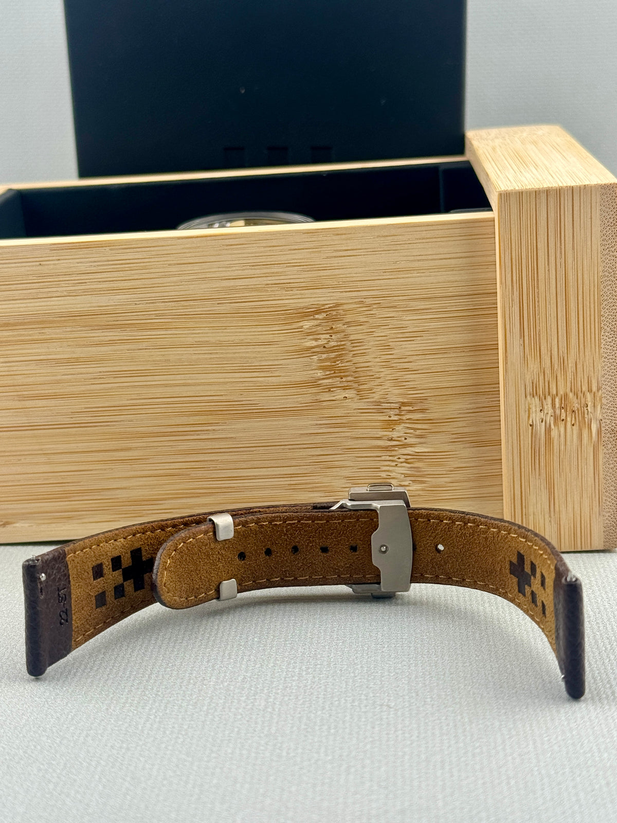 2026 Christopher Ward C1 Bel Canto Oro 41mm Full Set + Extra OEM Strap PX Poss