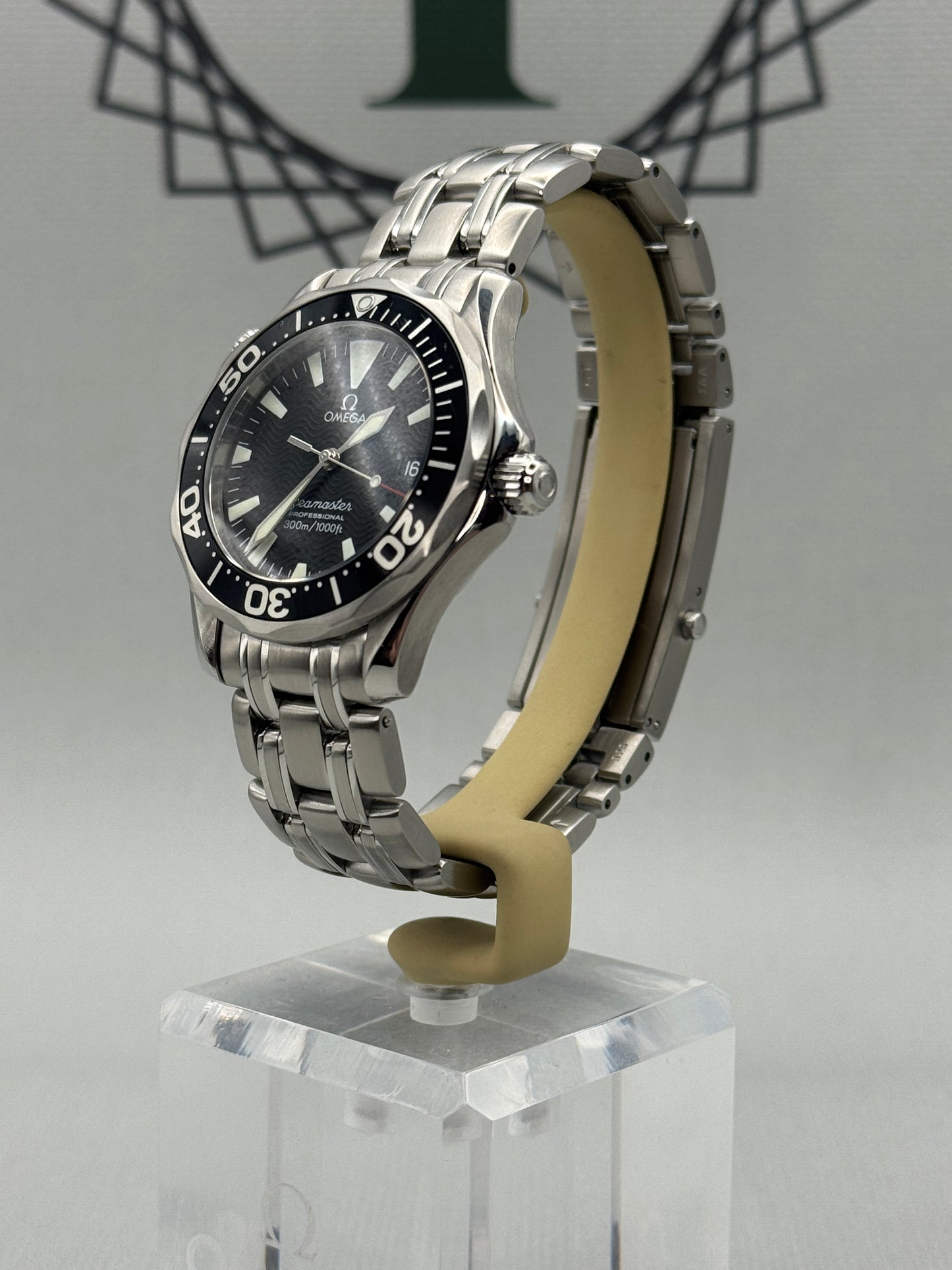 Omega Seamaster 300m 2262.50 36mm Serviced Quartz Full Set PX Welcome