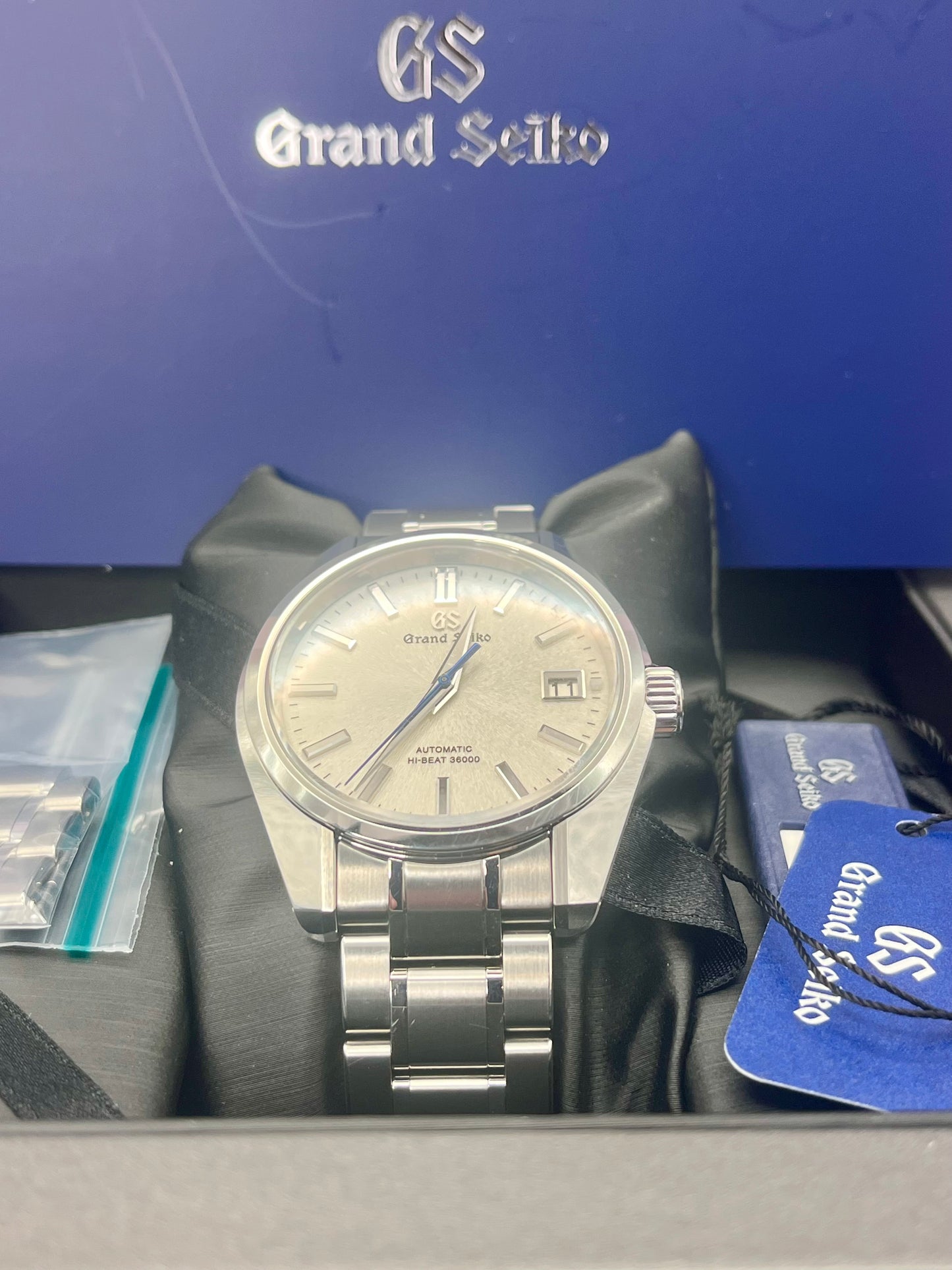 2023 GRAND SEIKO Heritage 'Snowfall Mt. Iwate' - SBGH299 - 40mm - Full Set - TimeTribe