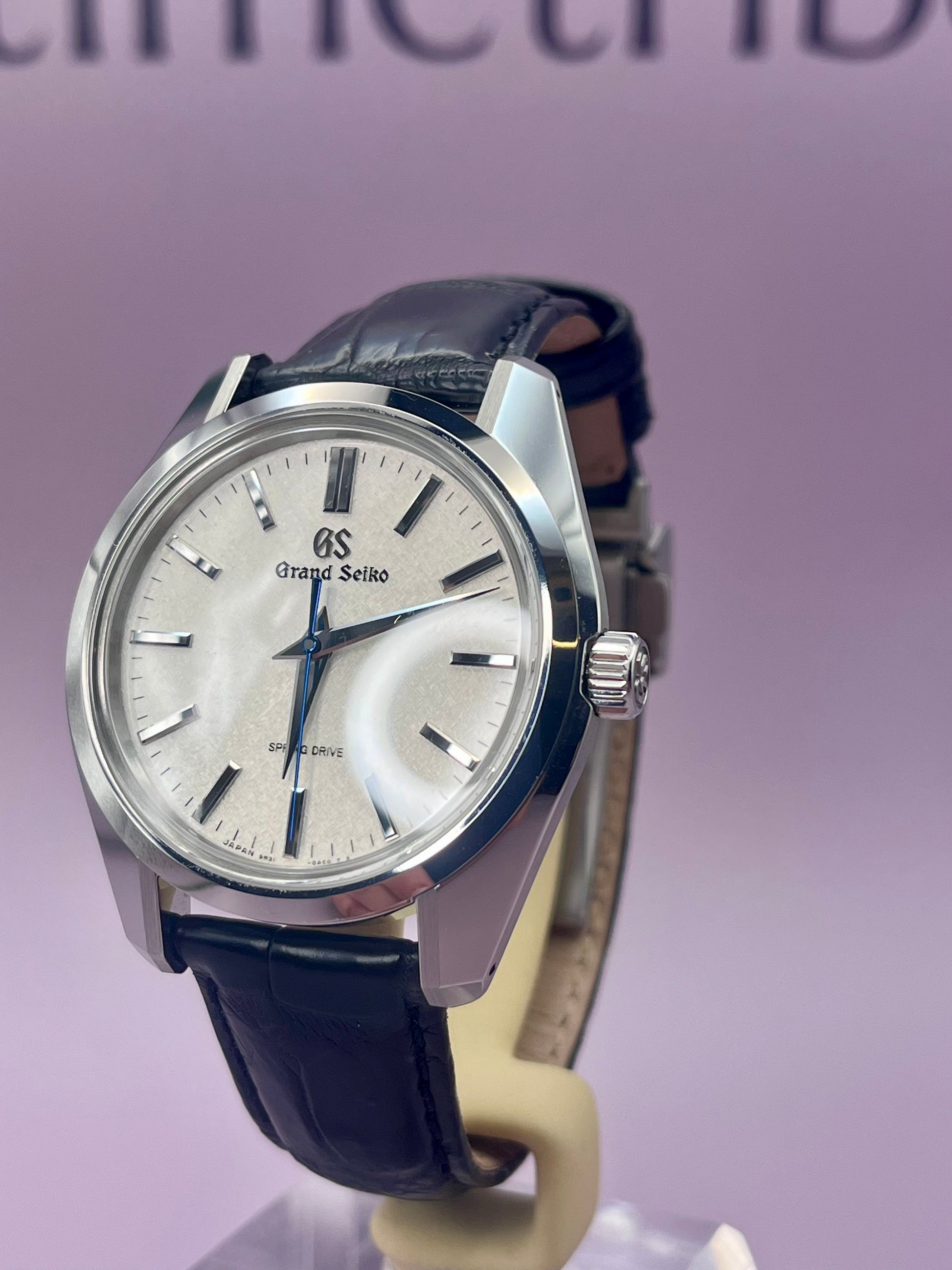 2024 GRAND SEIKO SBGY011 Spring Drive 'Asa Borake' - 40mm - TimeTribe