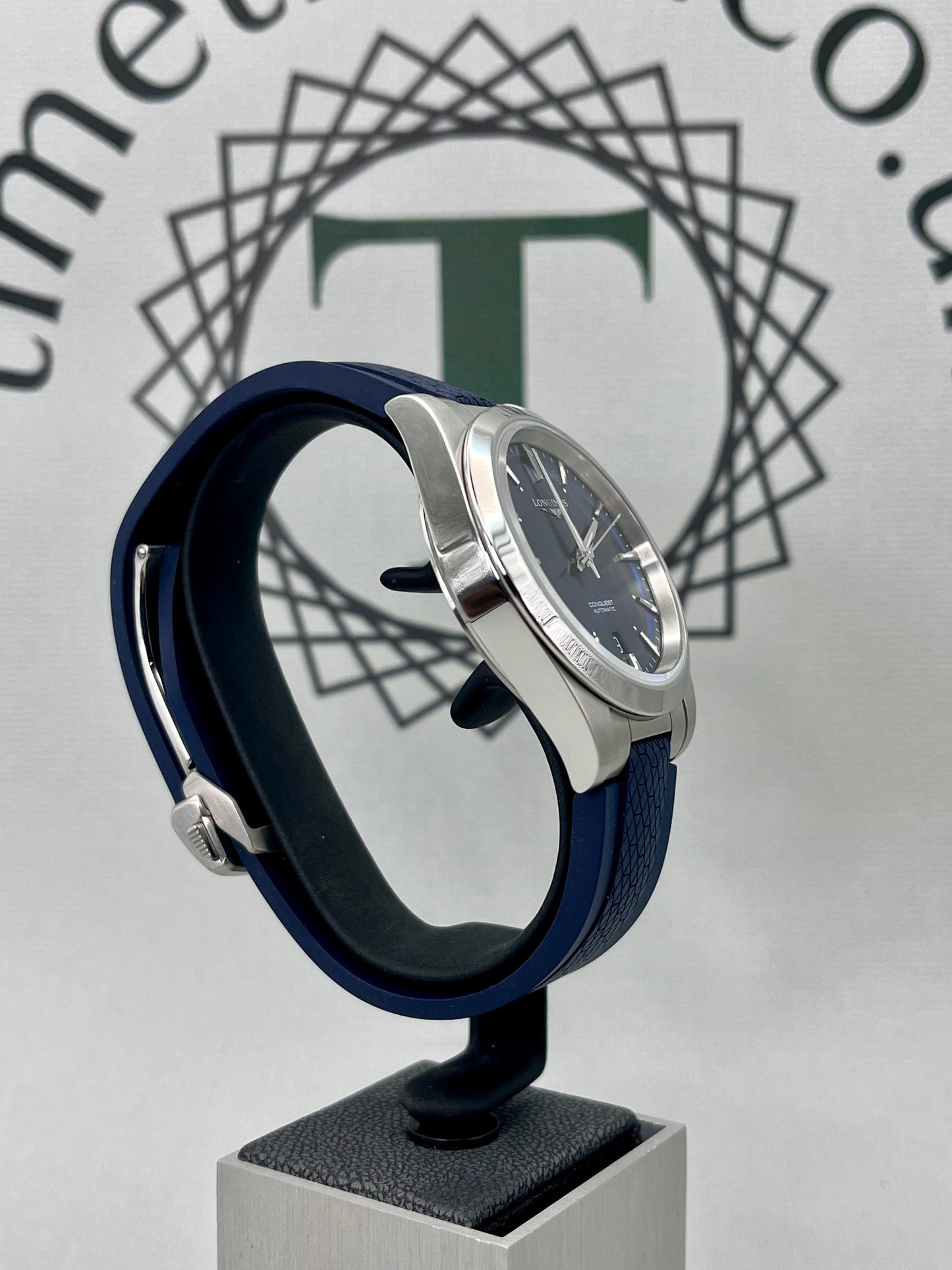 2025 Longines Conquest Automatic - 2 x OEM Straps - 38mm - Mint -L3.720.4.92.9
