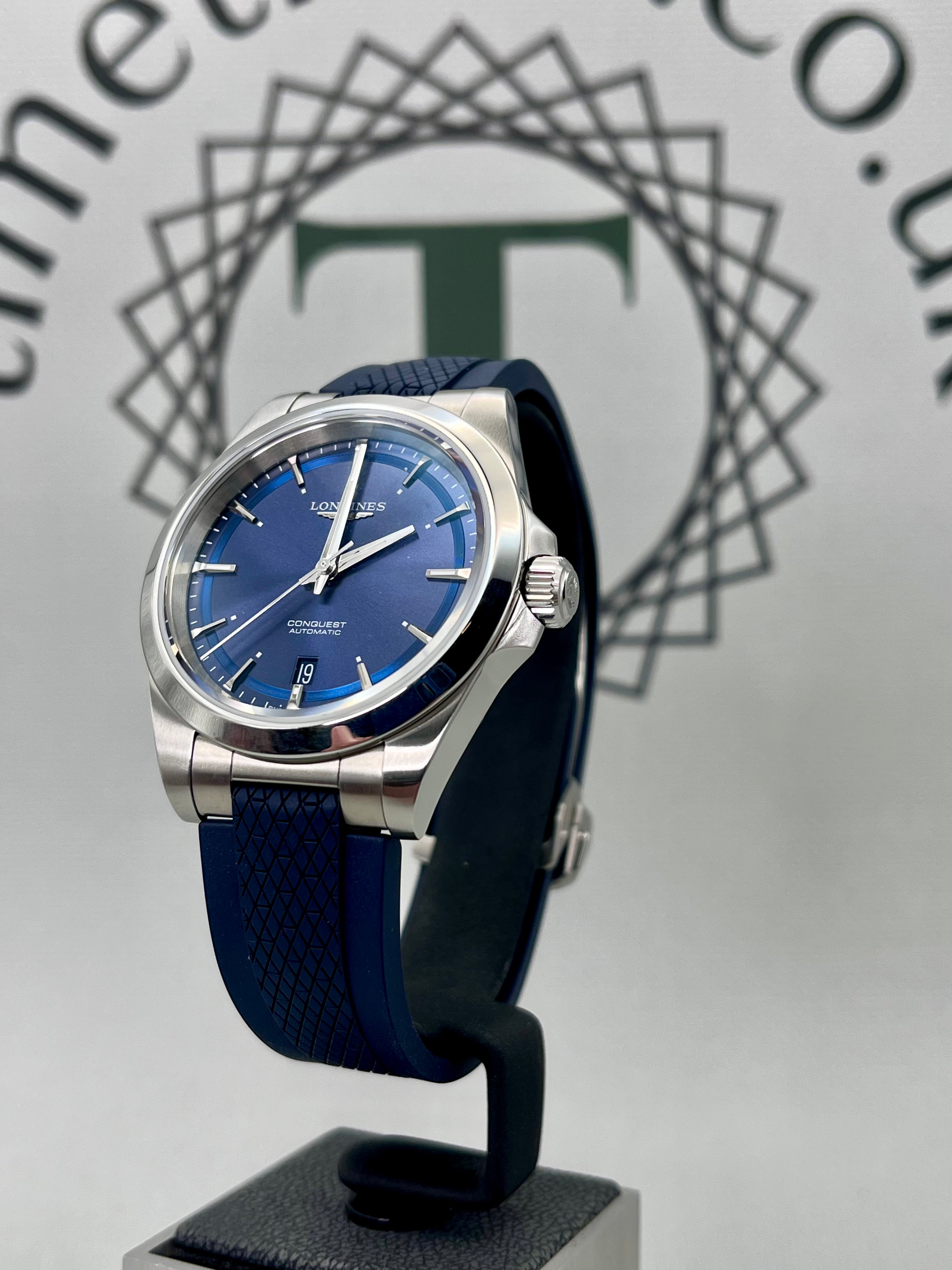 2025 Longines Conquest Automatic - 2 x OEM Straps - 38mm - Mint -L3.720.4.92.9