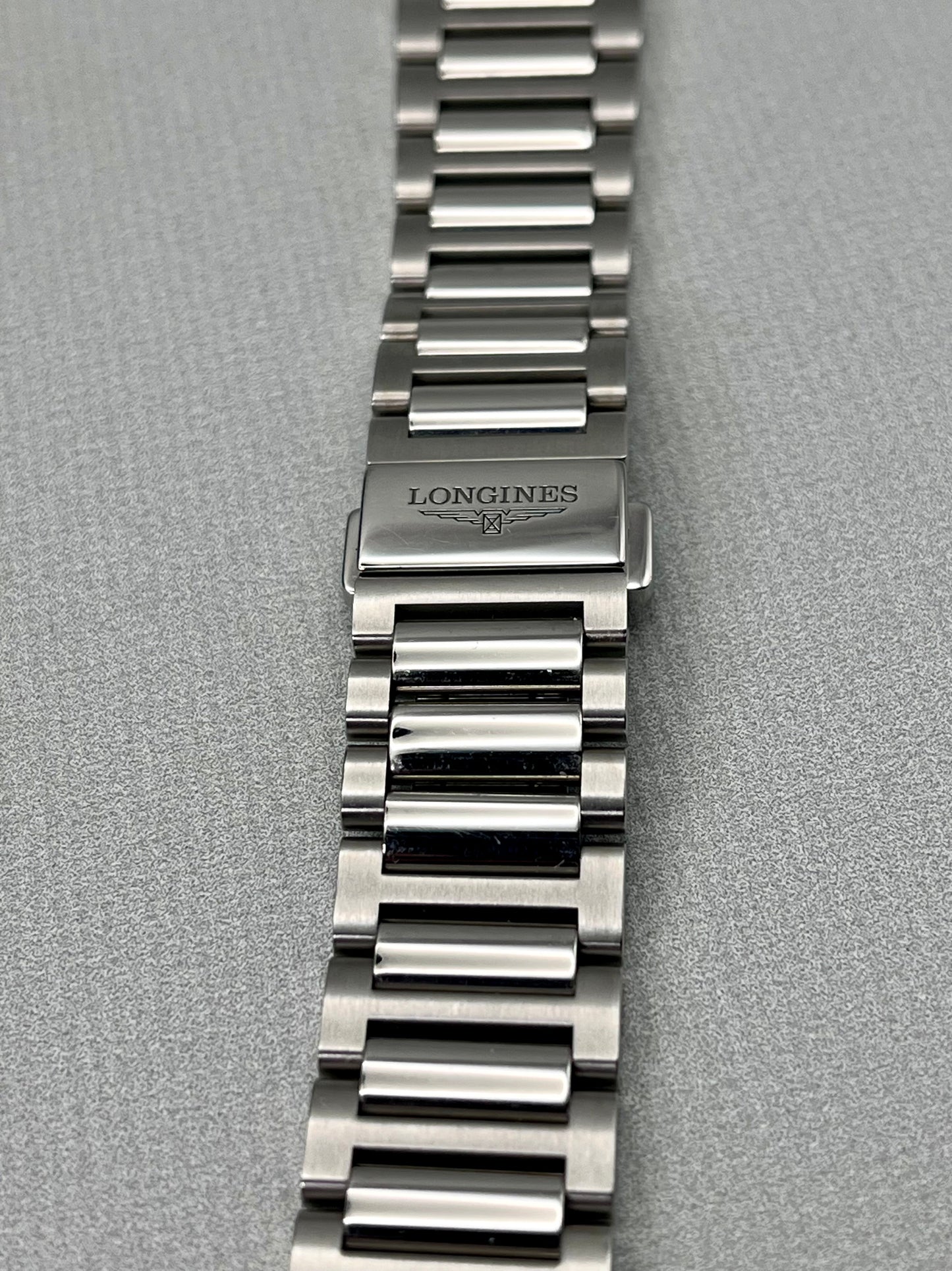 2025 Longines Conquest Automatic - 2 x OEM Straps - 38mm - Mint -L3.720.4.92.9