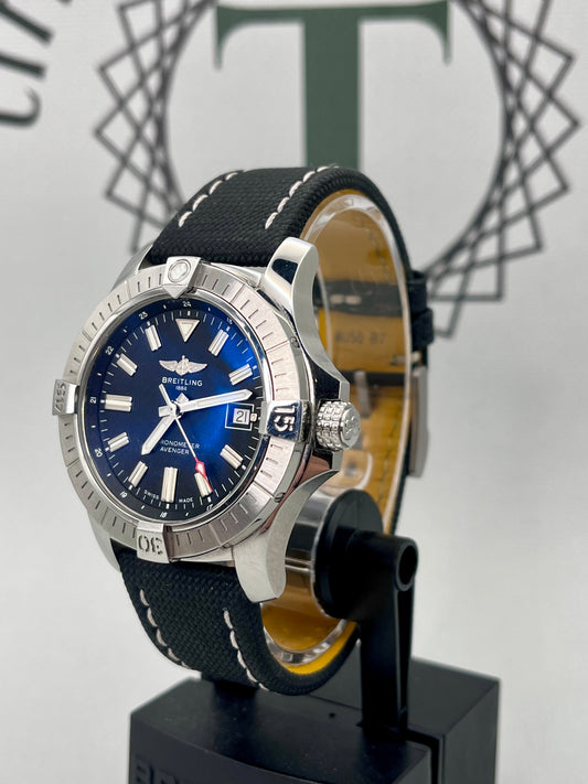 Breitling Avenger Automatic - A17318 - 43mm - Warranty to 2027