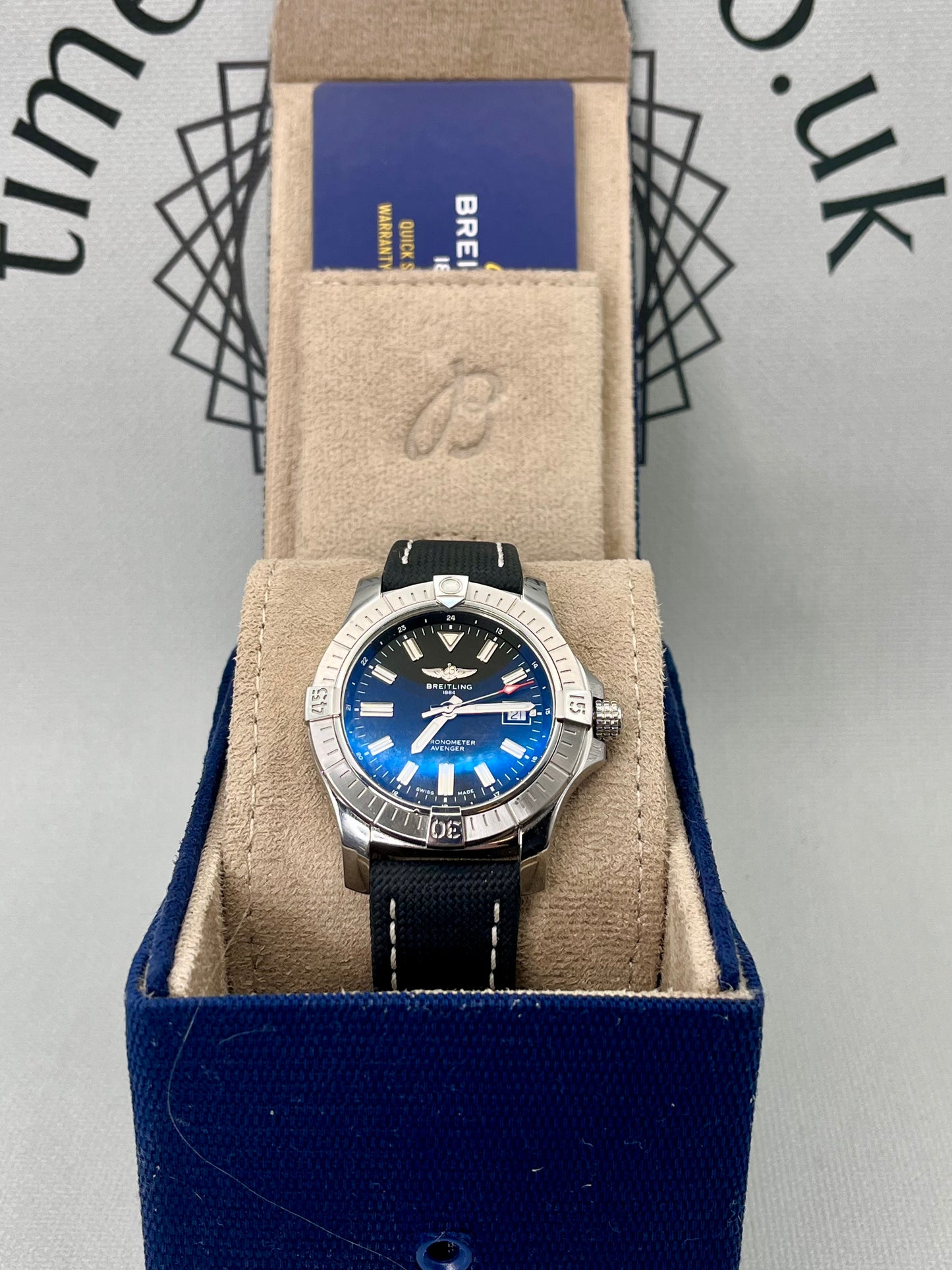 Breitling Avenger Automatic - A17318 - 43mm - Warranty to 2027