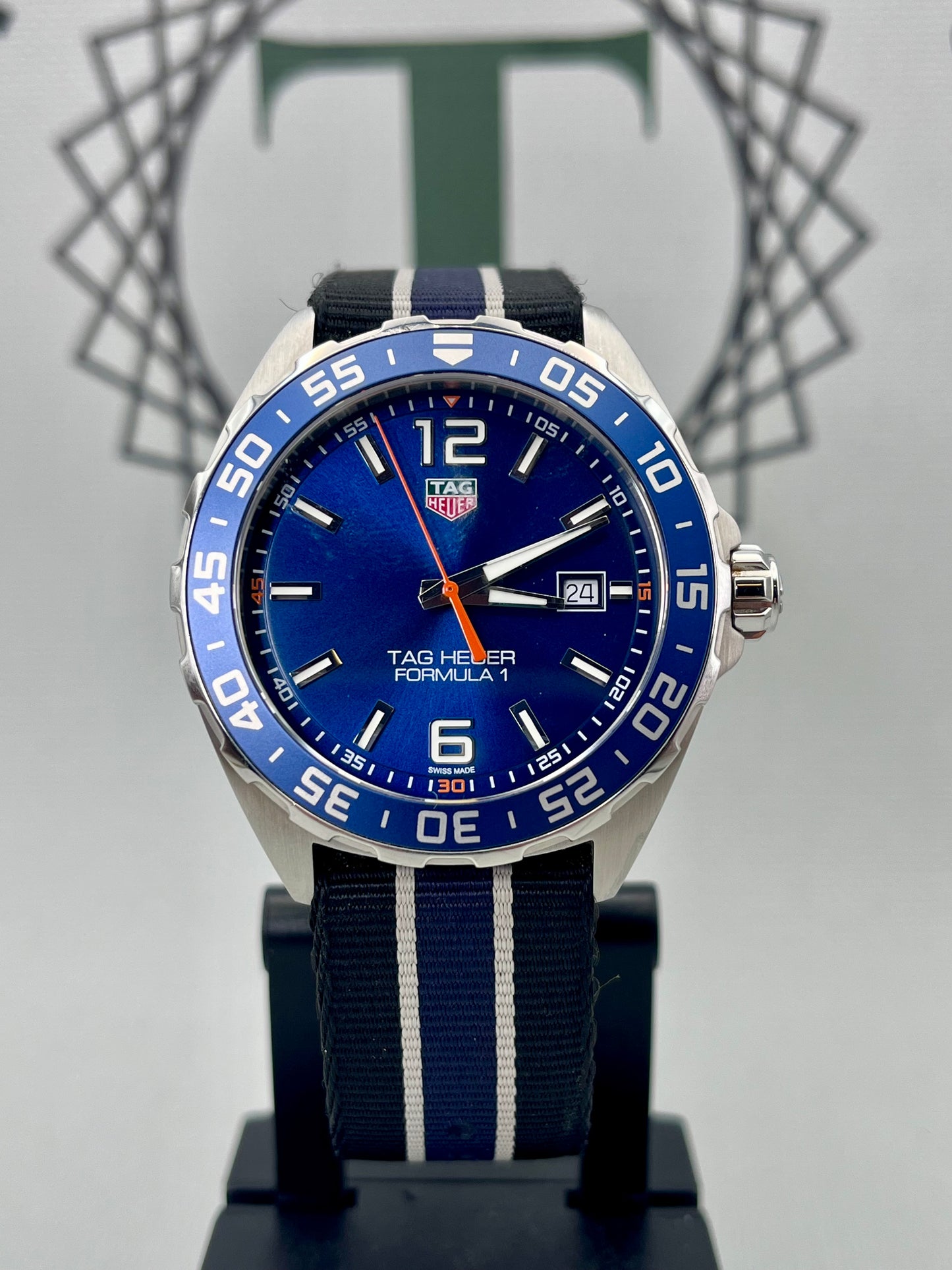 TAG Heuer Formula 1 Quartz - 43mm - WAZ1010 - Full Set
