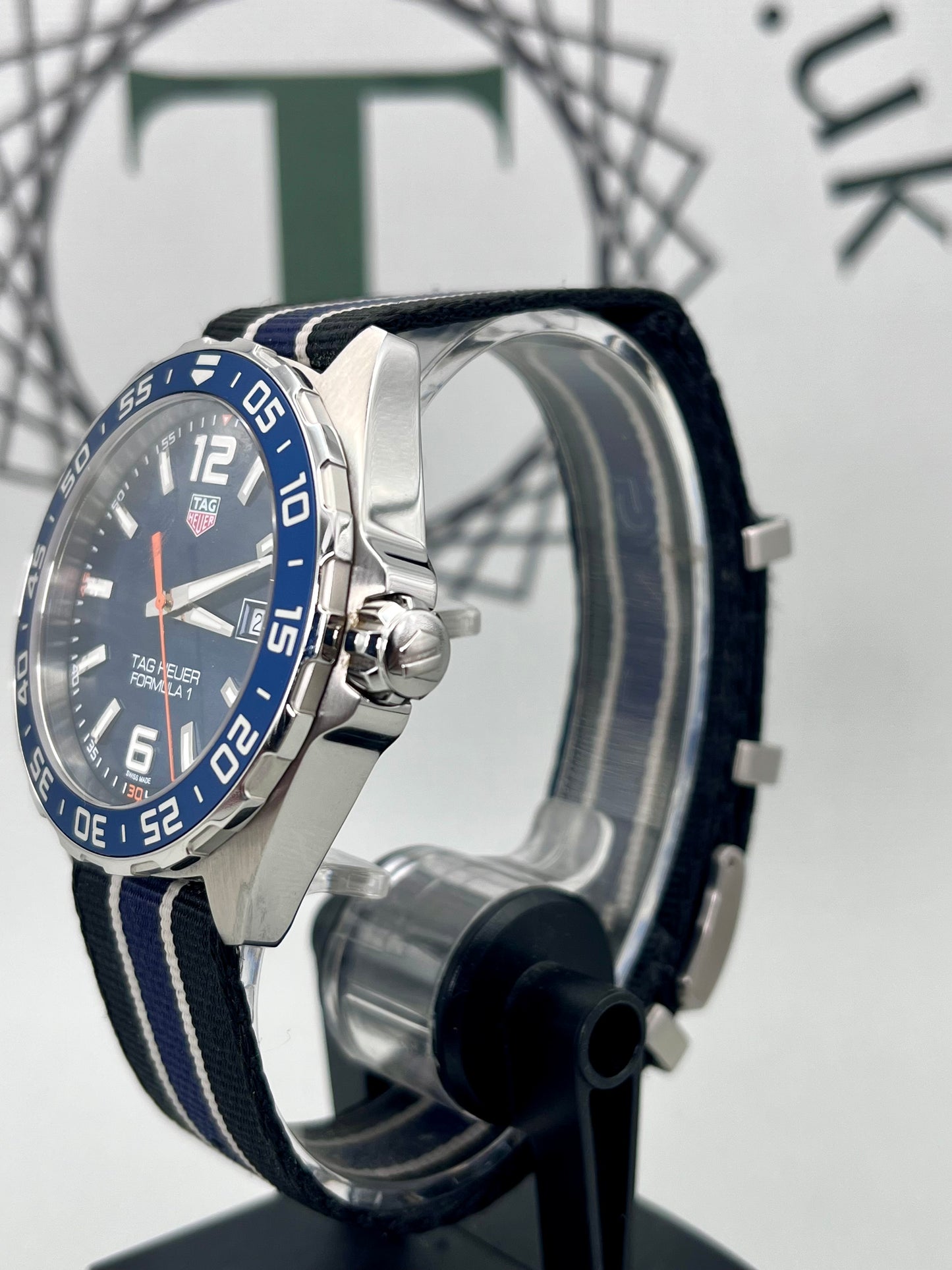 TAG Heuer Formula 1 Quartz - 43mm - WAZ1010 - Full Set