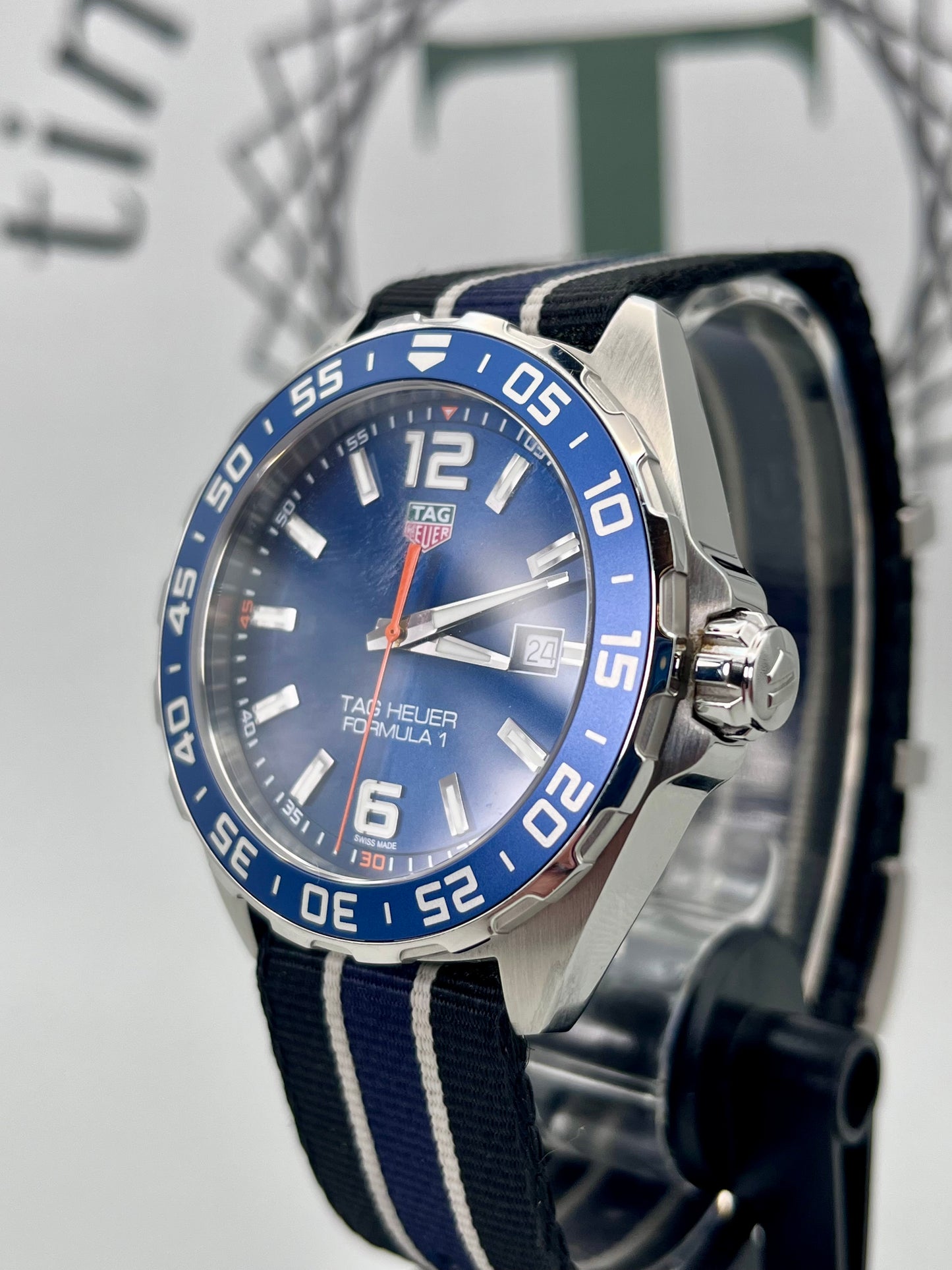 TAG Heuer Formula 1 Quartz - 43mm - WAZ1010 - Full Set