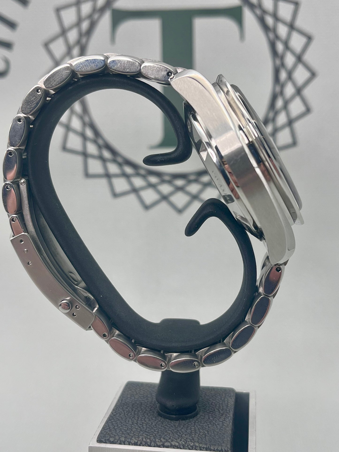 Omega Speedmaster Broad Arrow Olympic Ltd Ed - 321.30.44.52.01.001